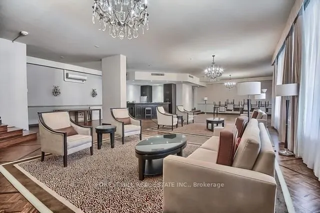 350 Lonsdale Road #502