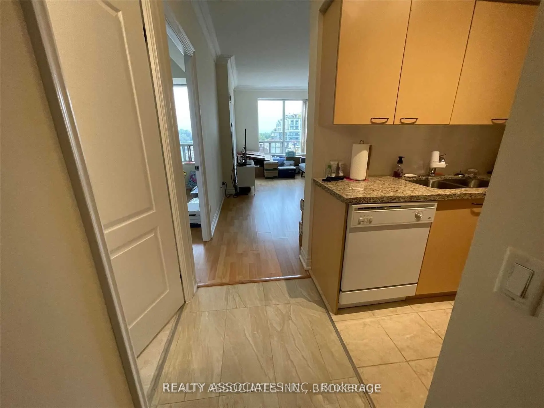 2 Clairtrell Road, #815