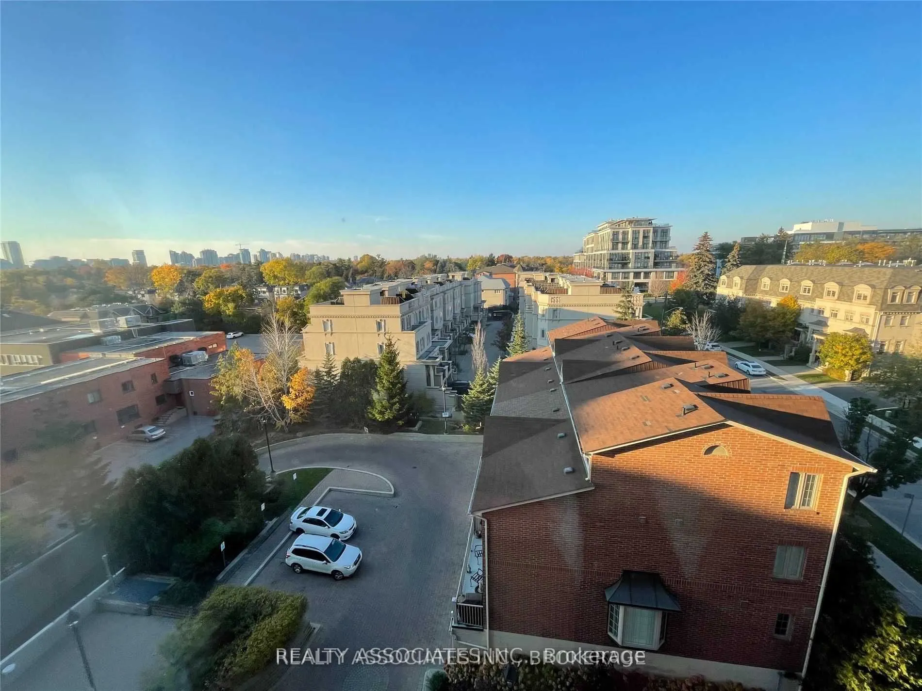 2 Clairtrell Road, #815
