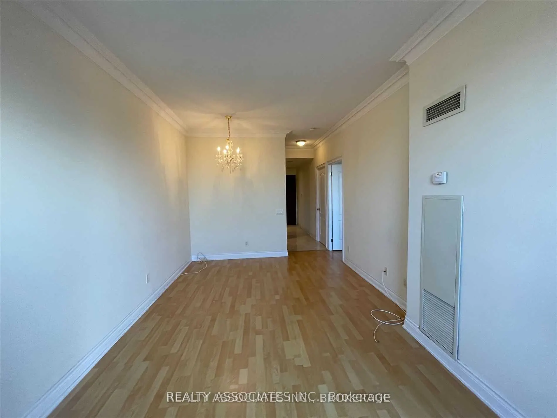 2 Clairtrell Road, #815
