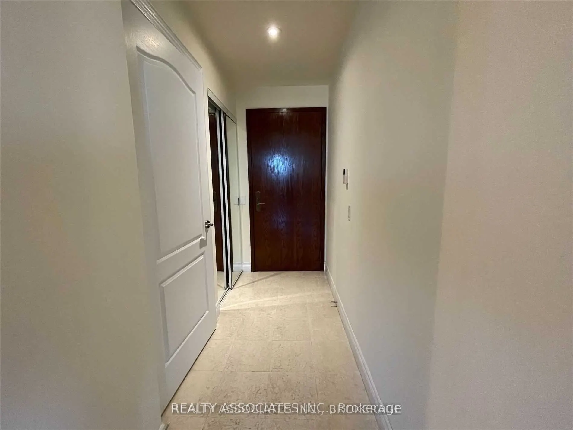 2 Clairtrell Road, #815
