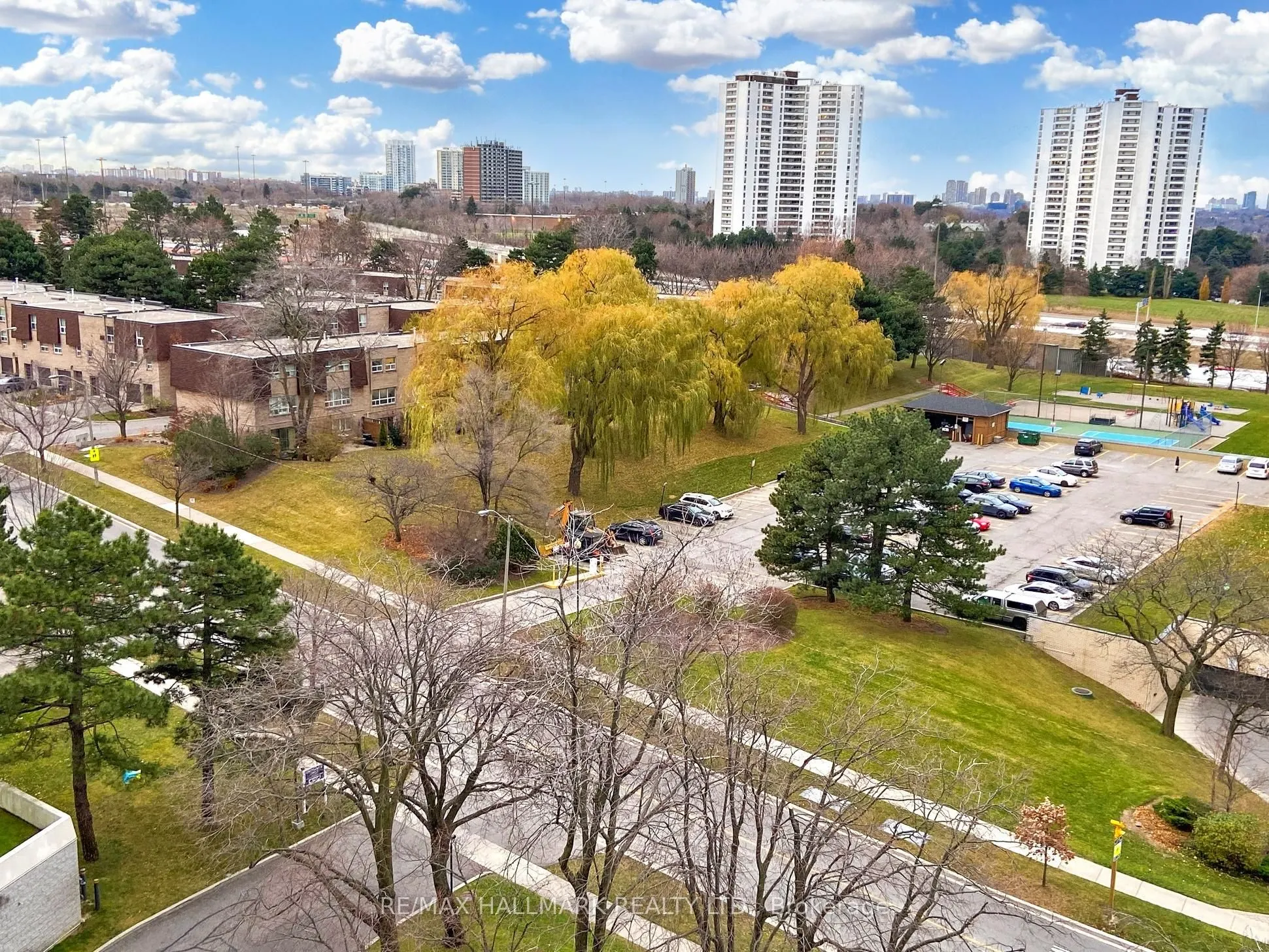 10 Parkway Forest Drive, #903