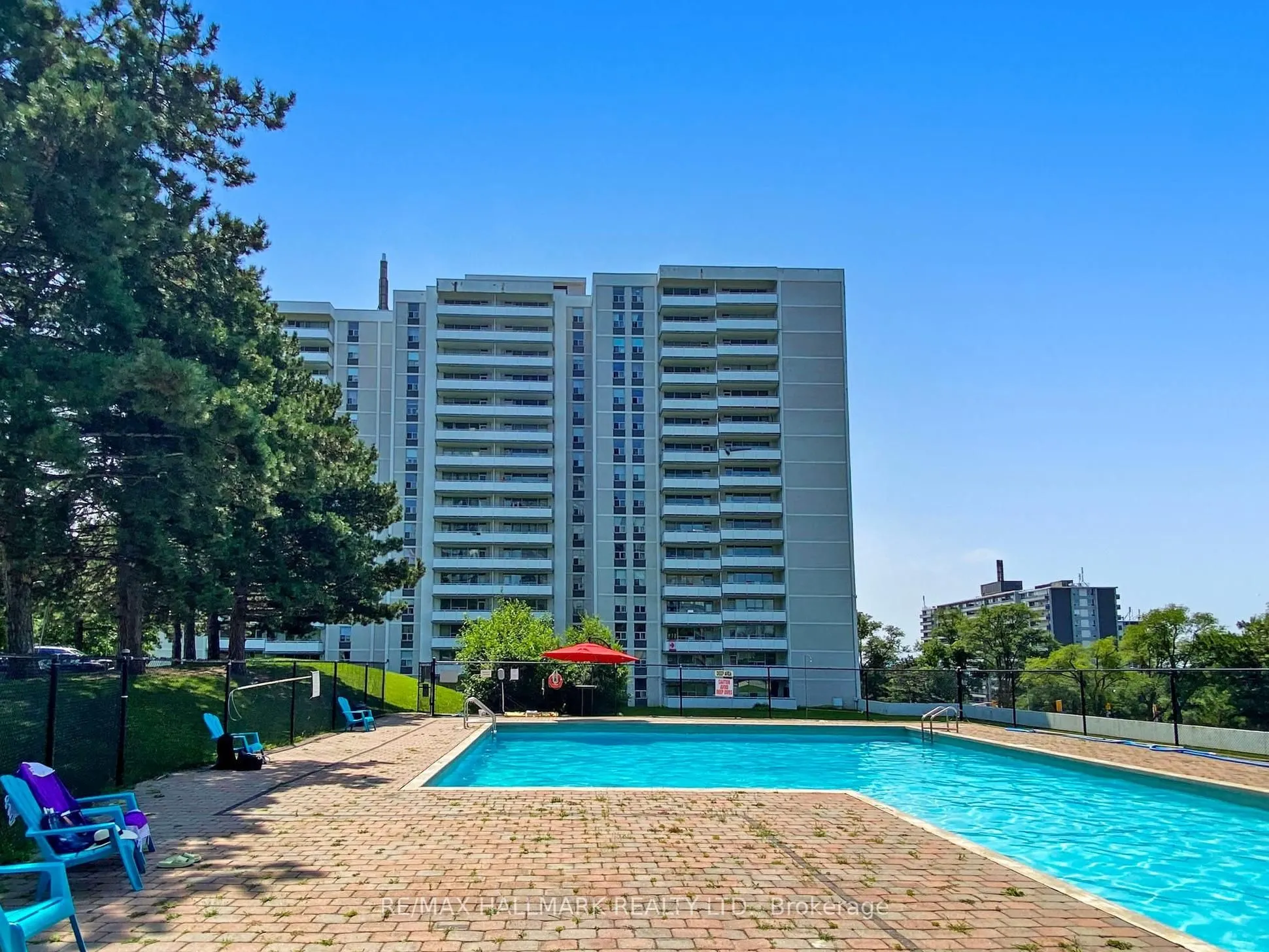 10 Parkway Forest Drive, #903