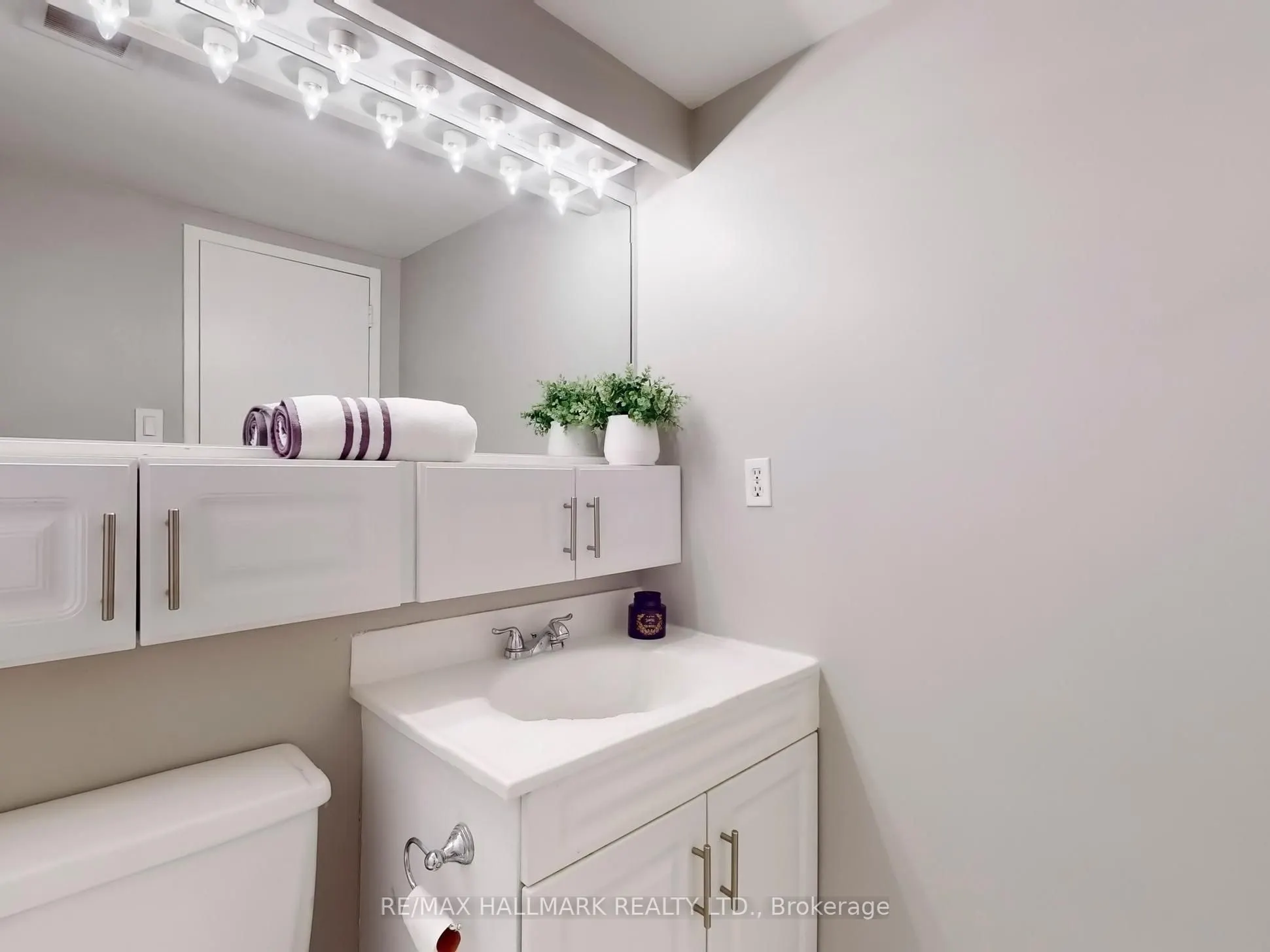 10 Parkway Forest Drive, #903
