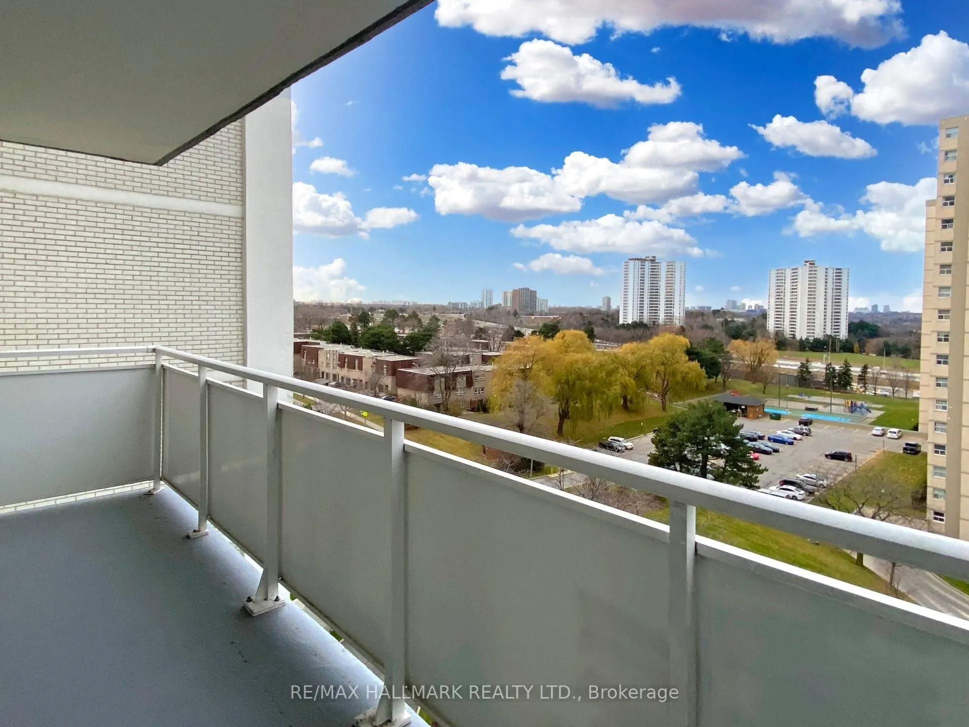 10 Parkway Forest Drive, #903