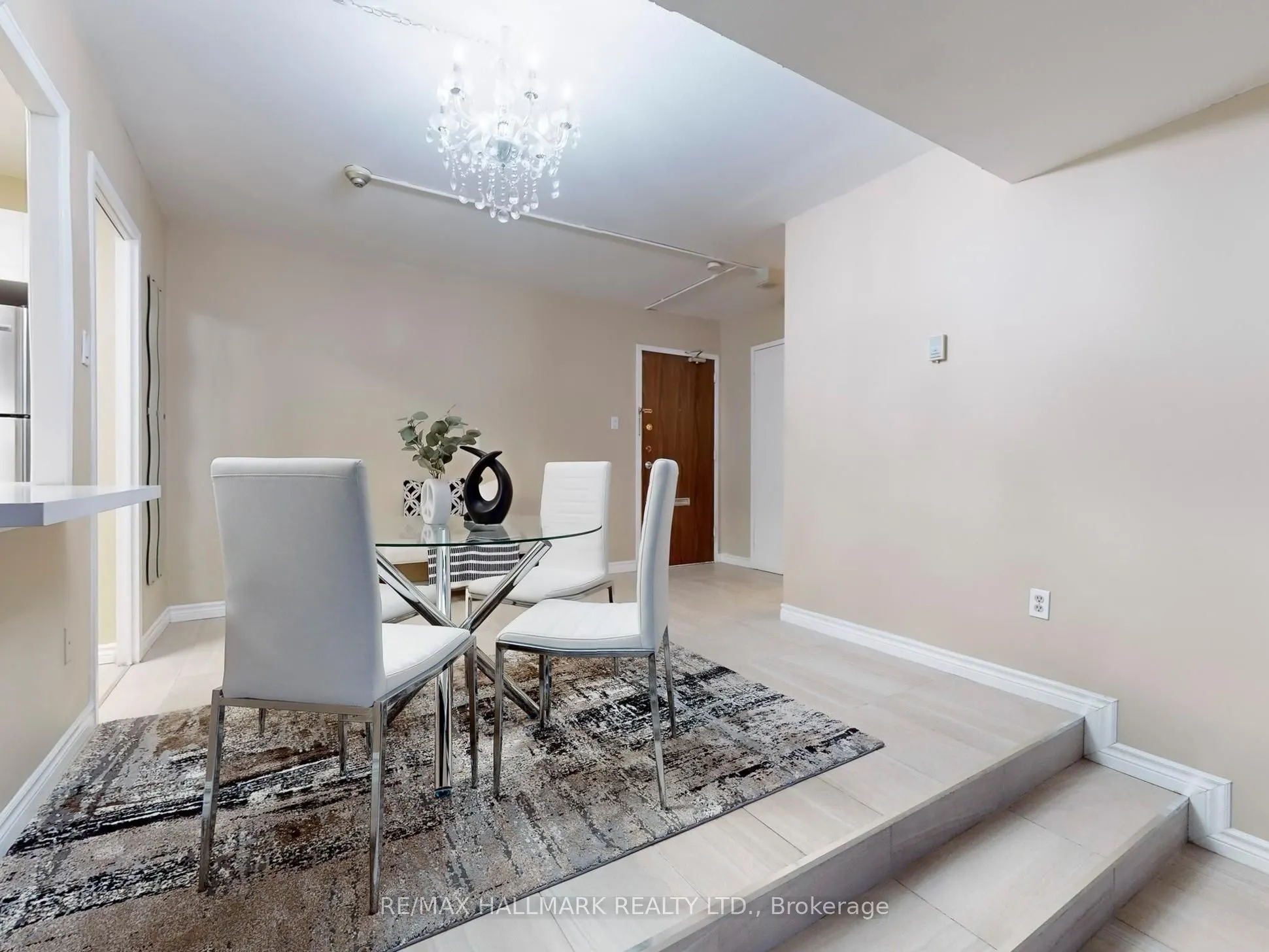 10 Parkway Forest Drive, #903