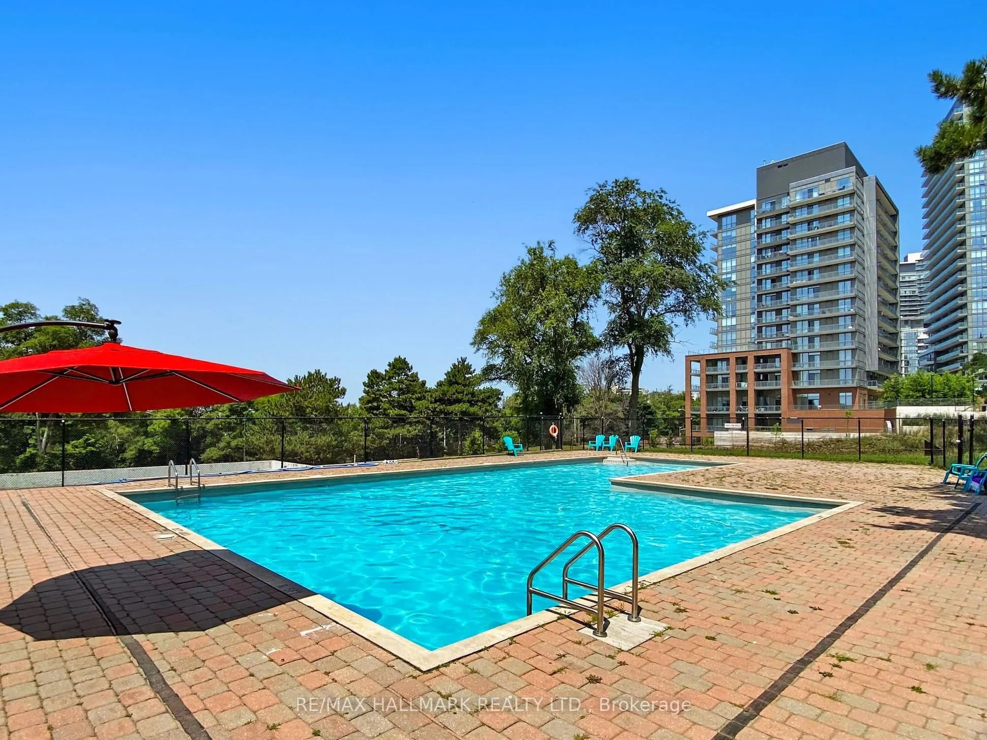 10 Parkway Forest Drive, #903