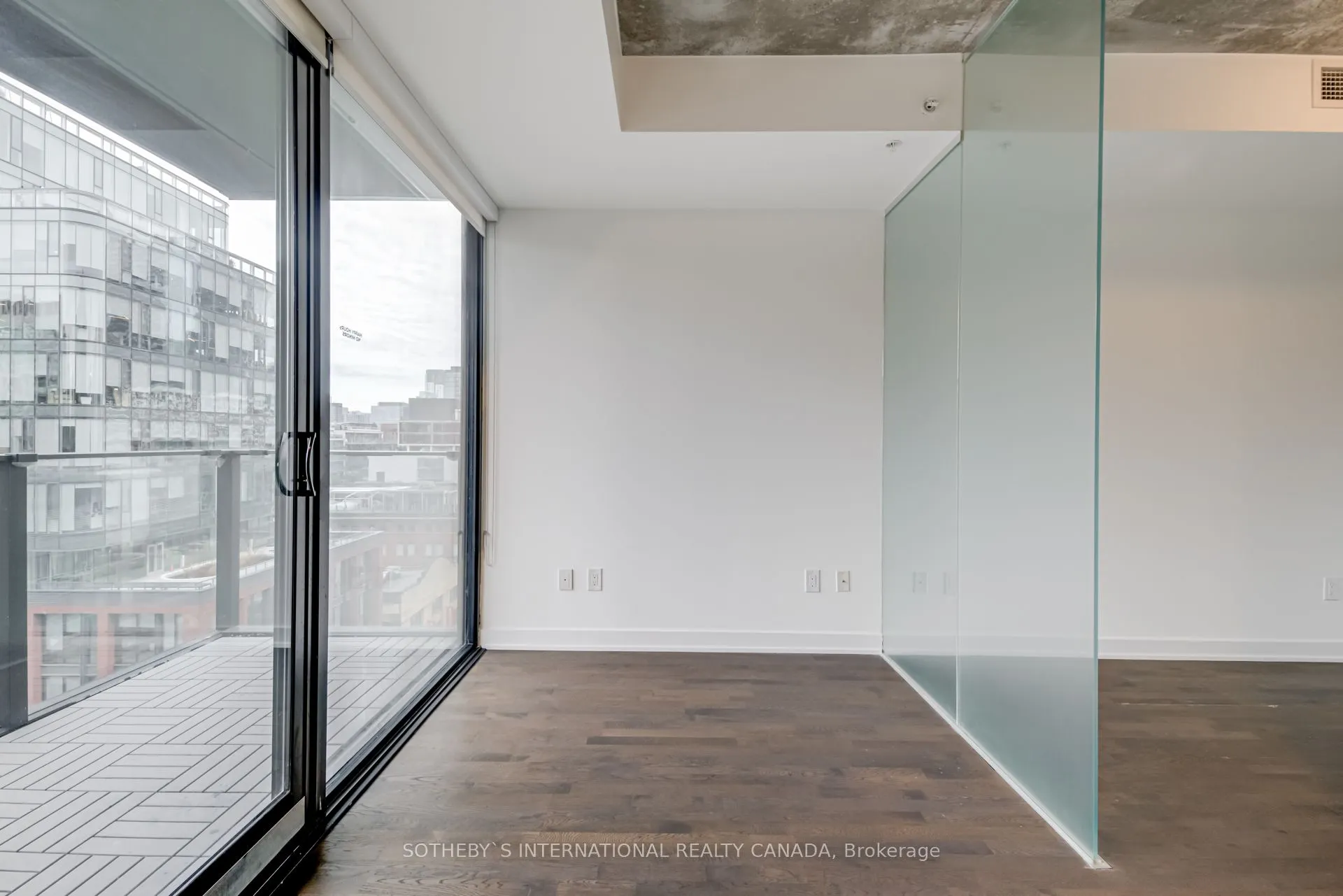 629 King Street W, #1028