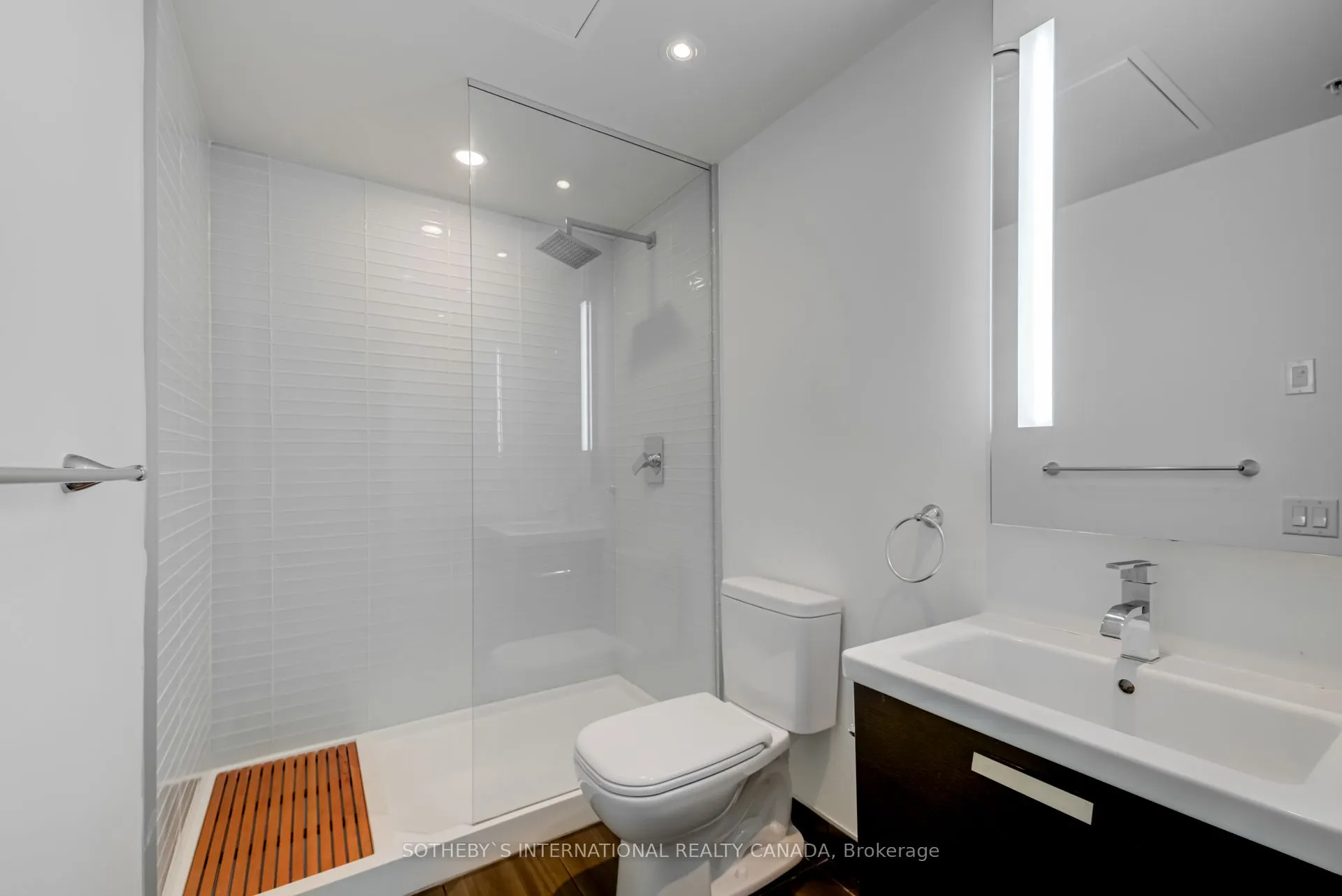 629 King Street W, #1028