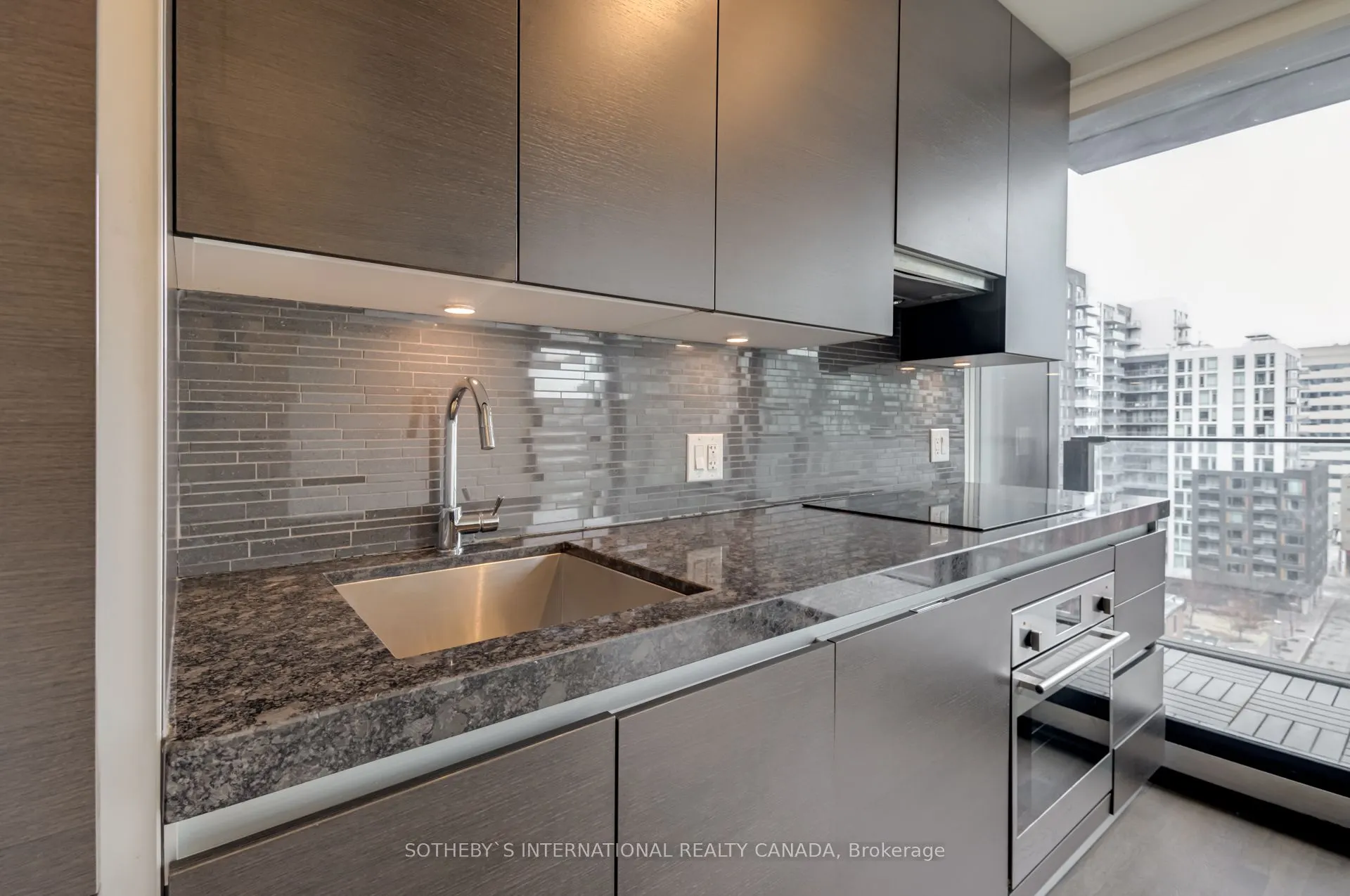 629 King Street W, #1028