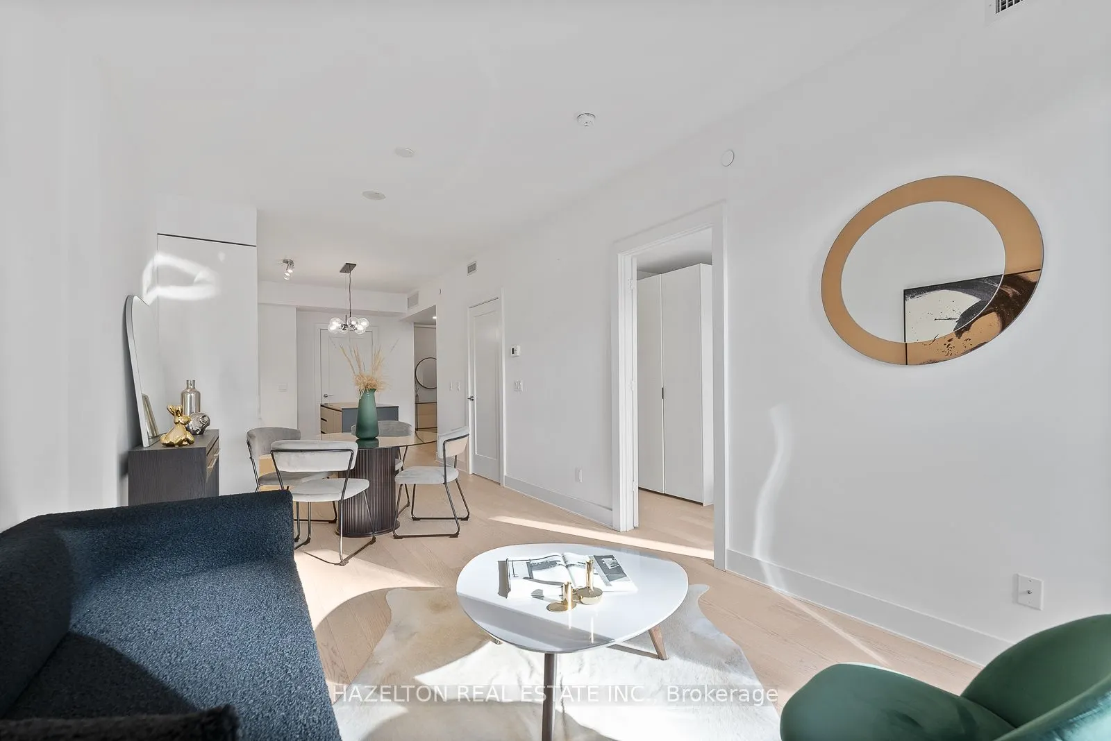 128 Pears Avenue, #302