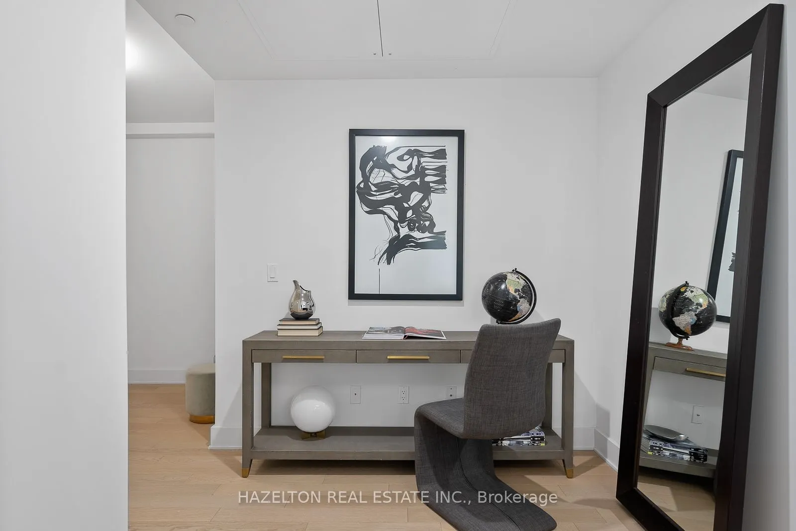 128 Pears Avenue, #302