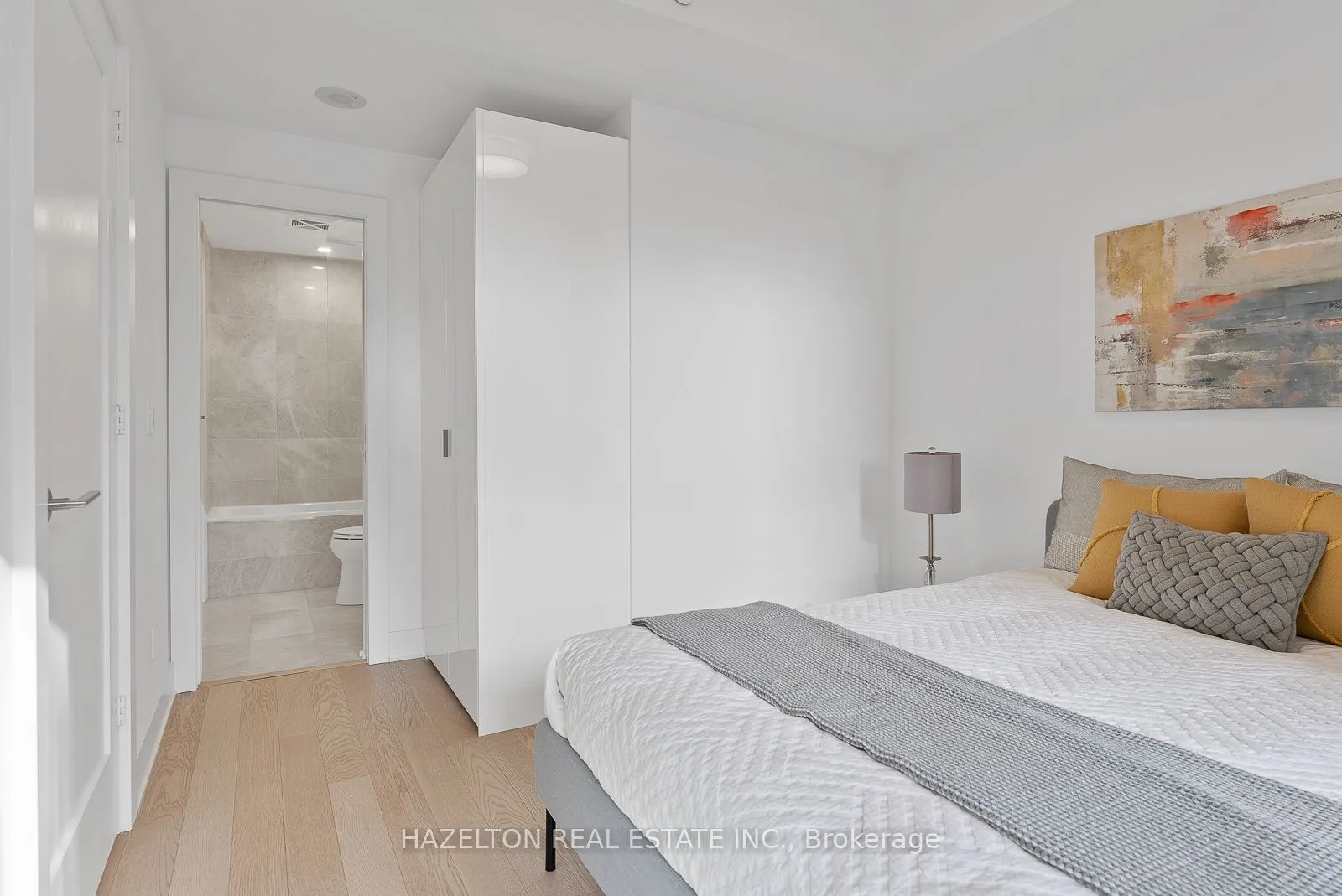 128 Pears Avenue, #302