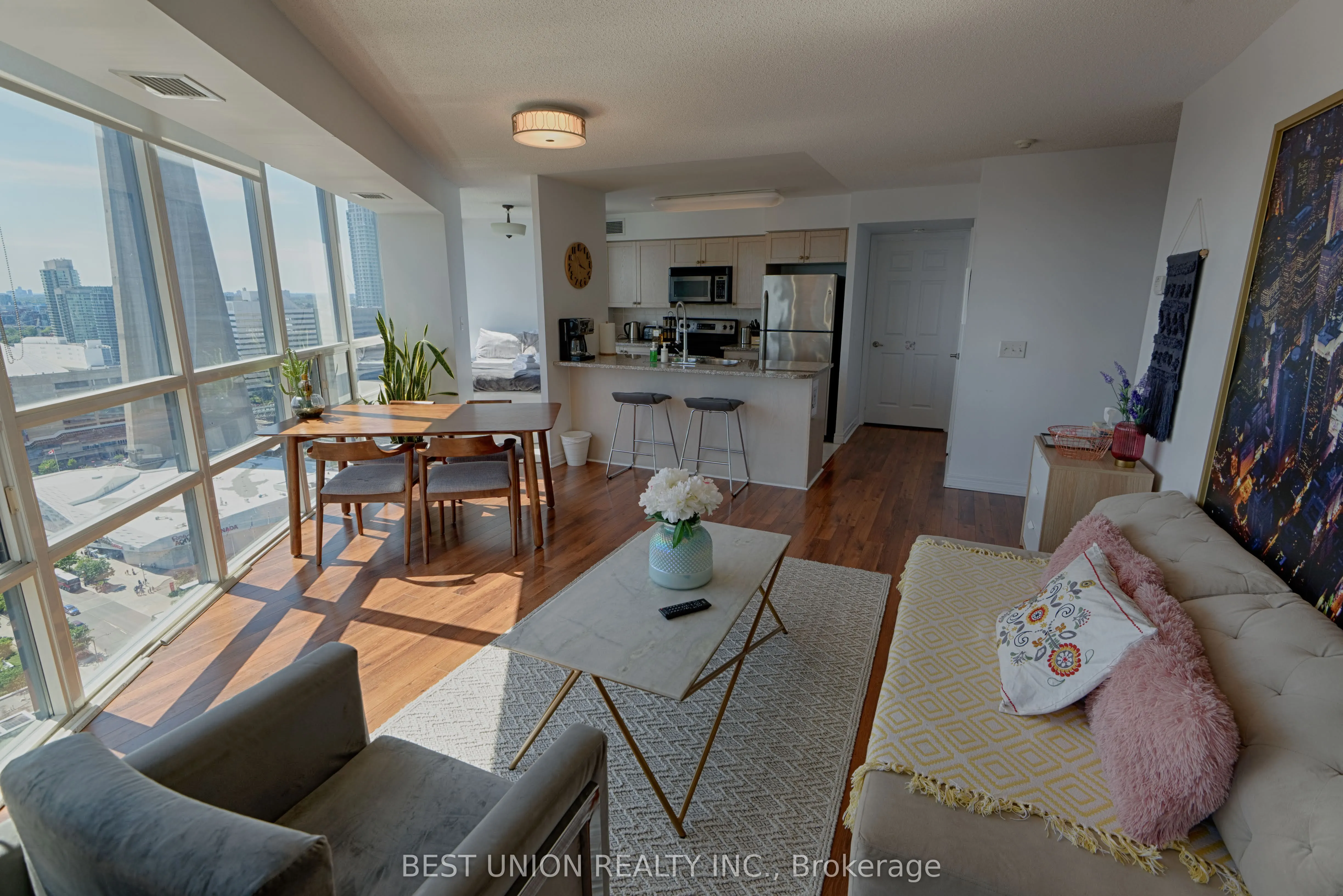 30 Grand Trunk Crescent, #3511