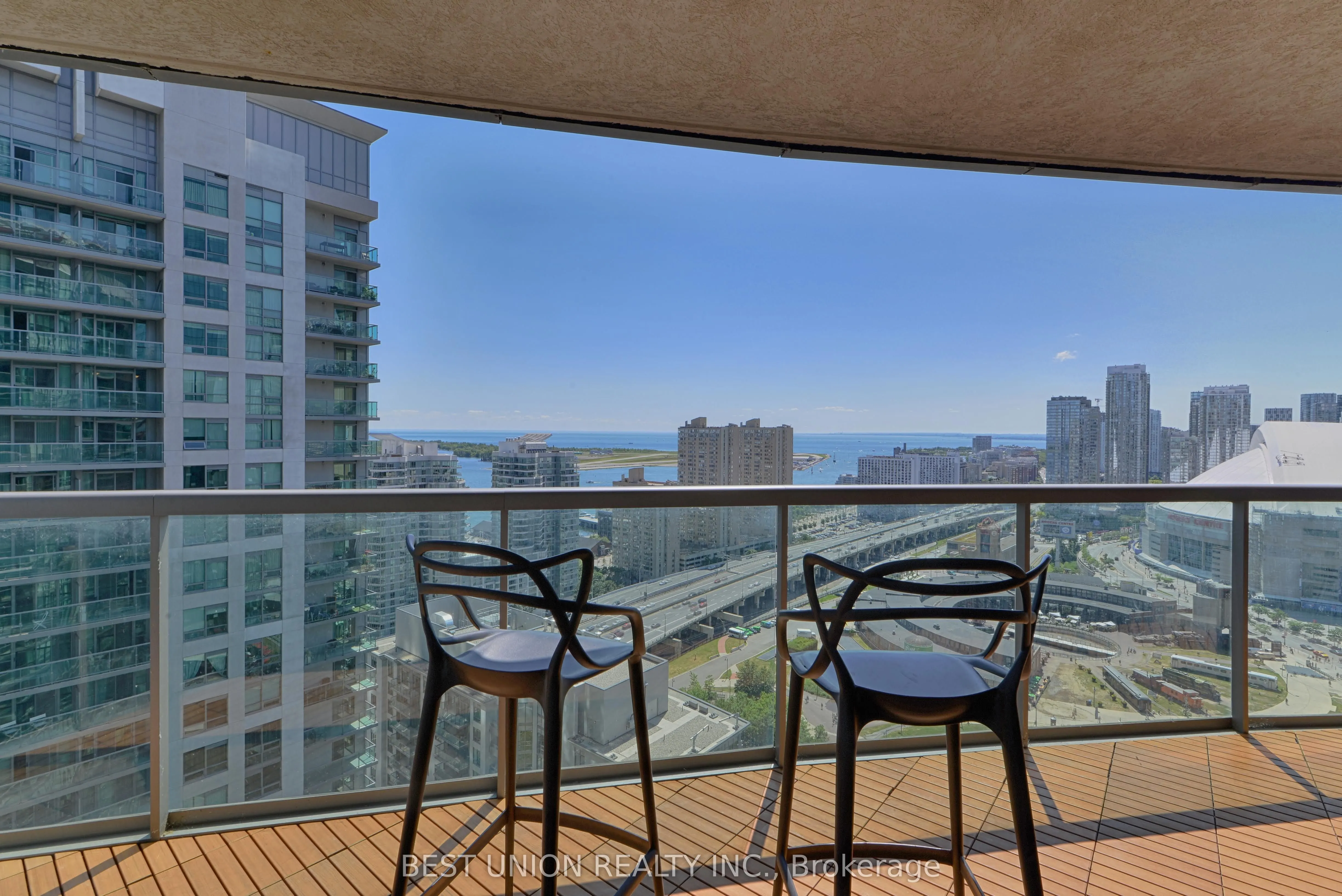 30 Grand Trunk Crescent, #3511