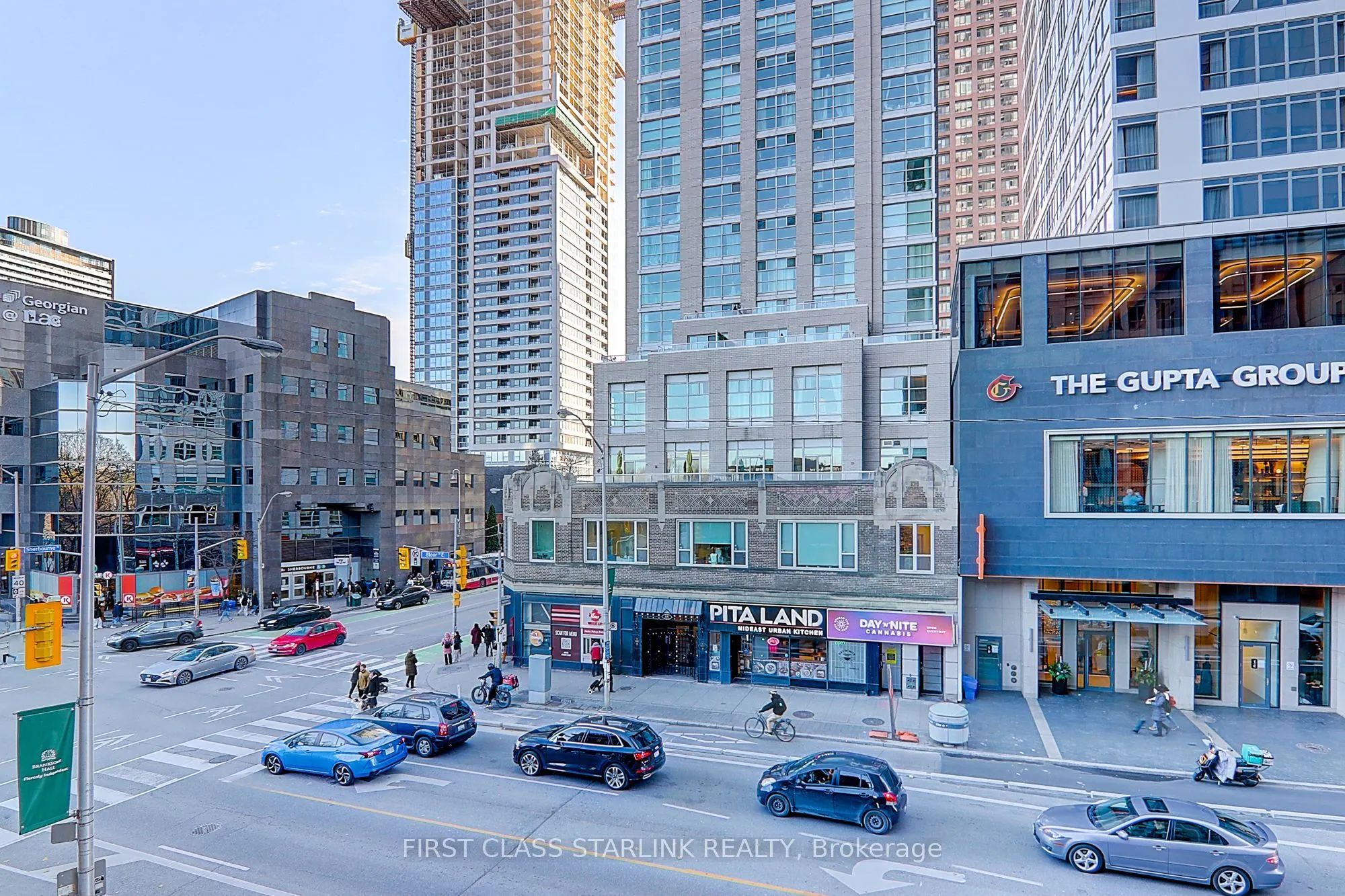 388 Bloor Street E, #302