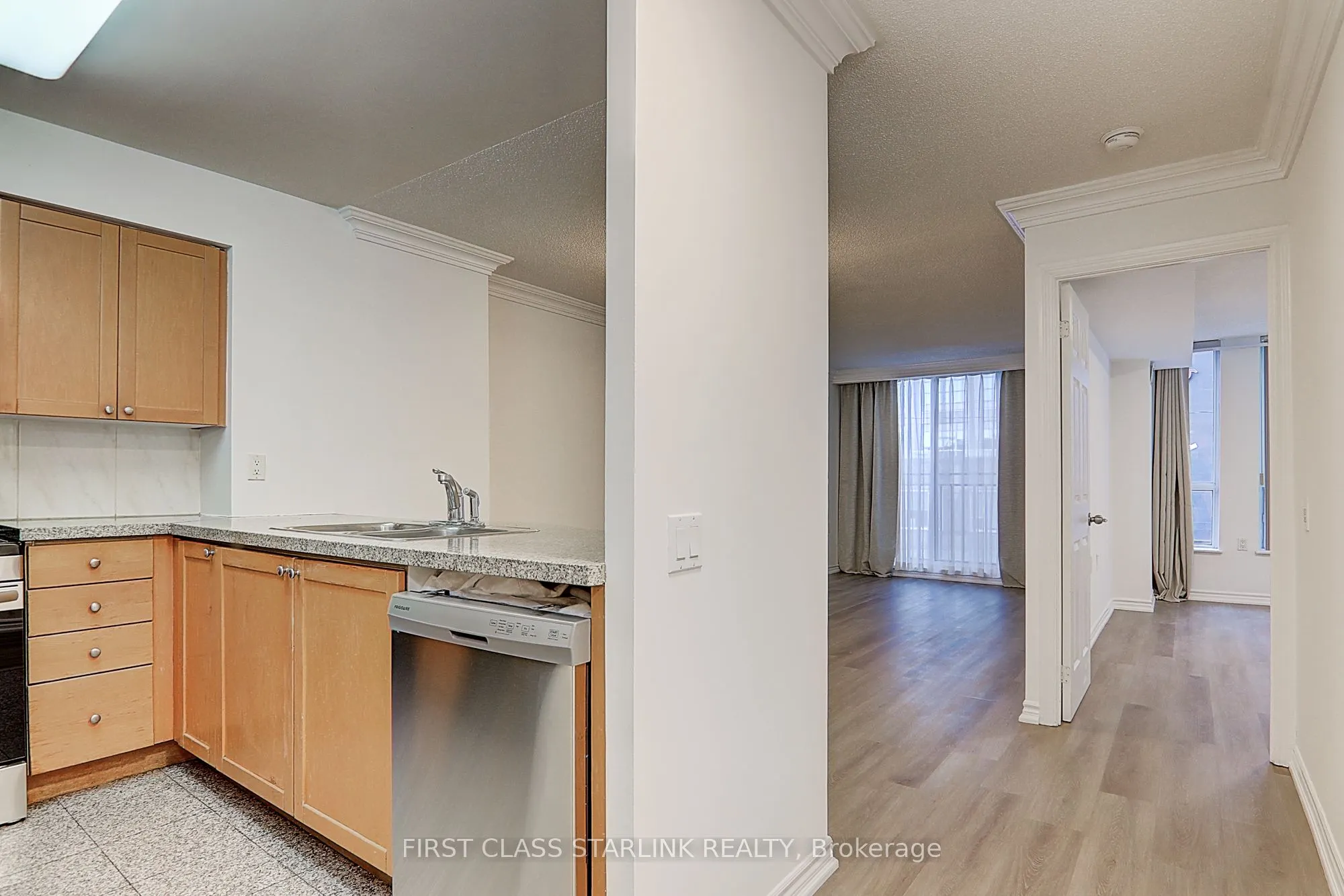 388 Bloor Street E, #302