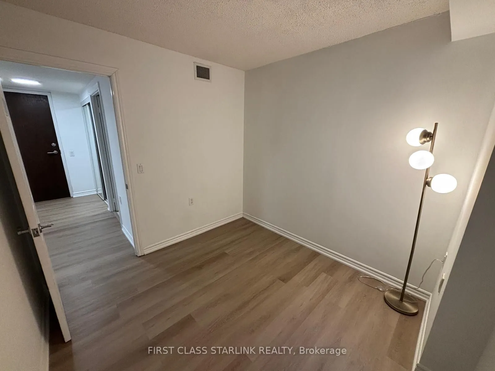 388 Bloor Street E, #302