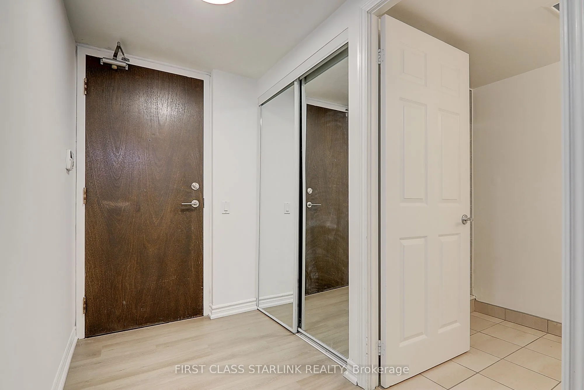 388 Bloor Street E, #302