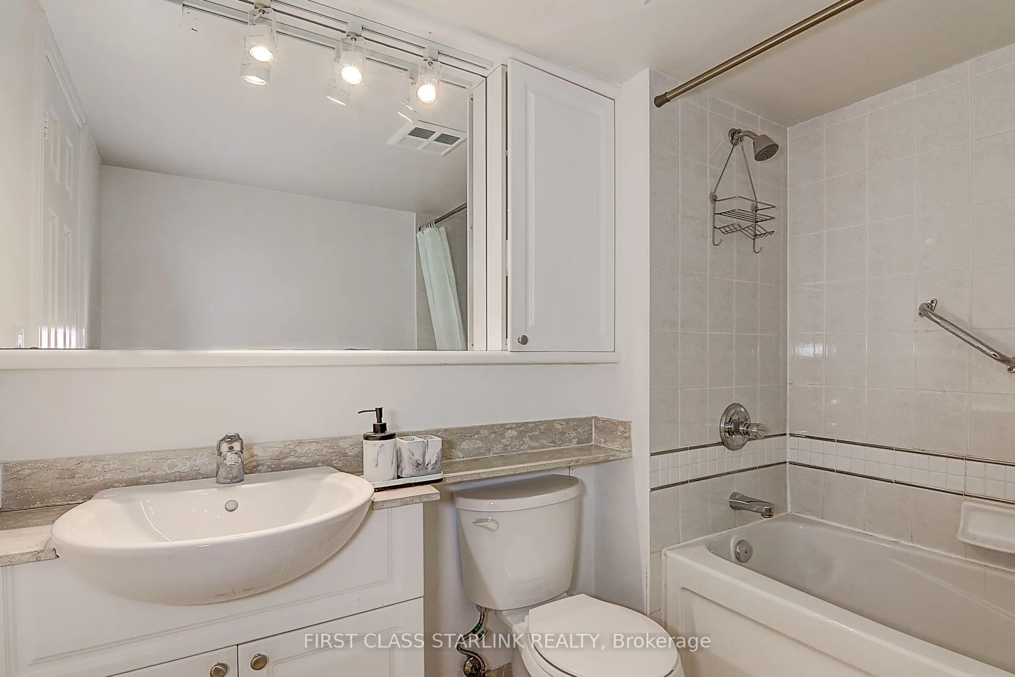 388 Bloor Street E, #302