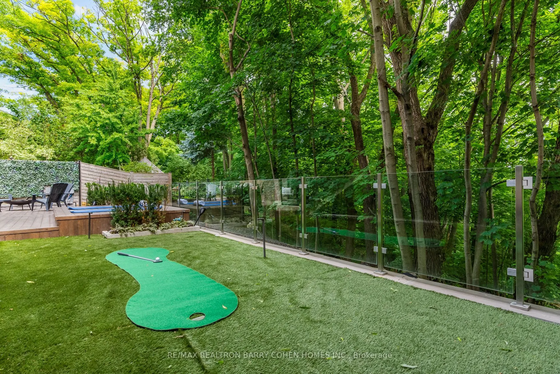 11 Ridgewood Road