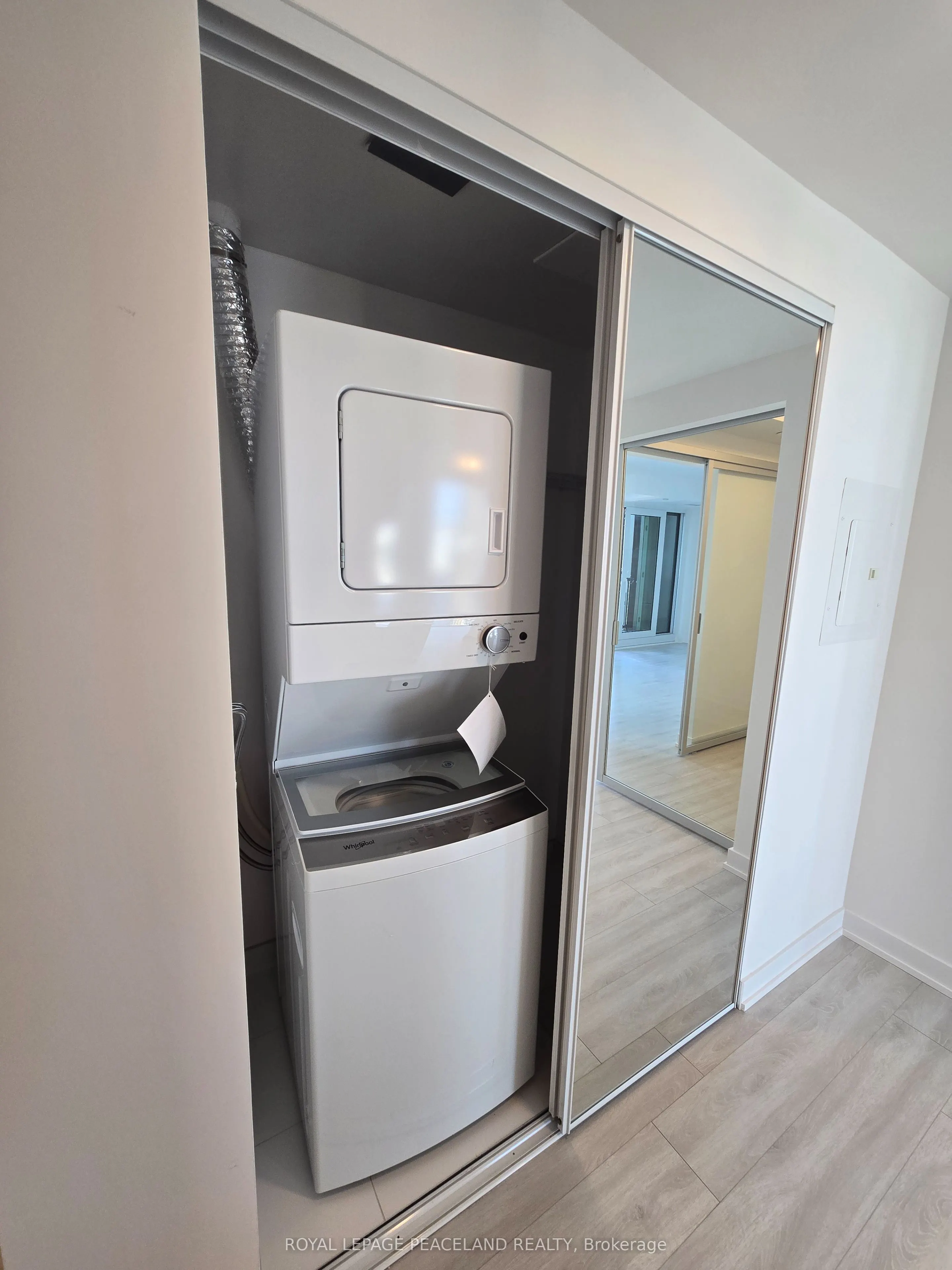 238 Simcoe Street, #2809