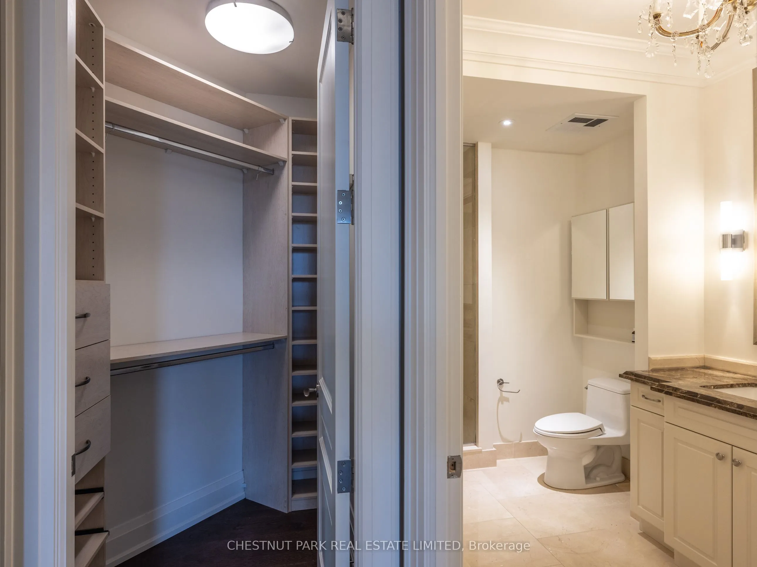112 St Clair Avenue W, #403