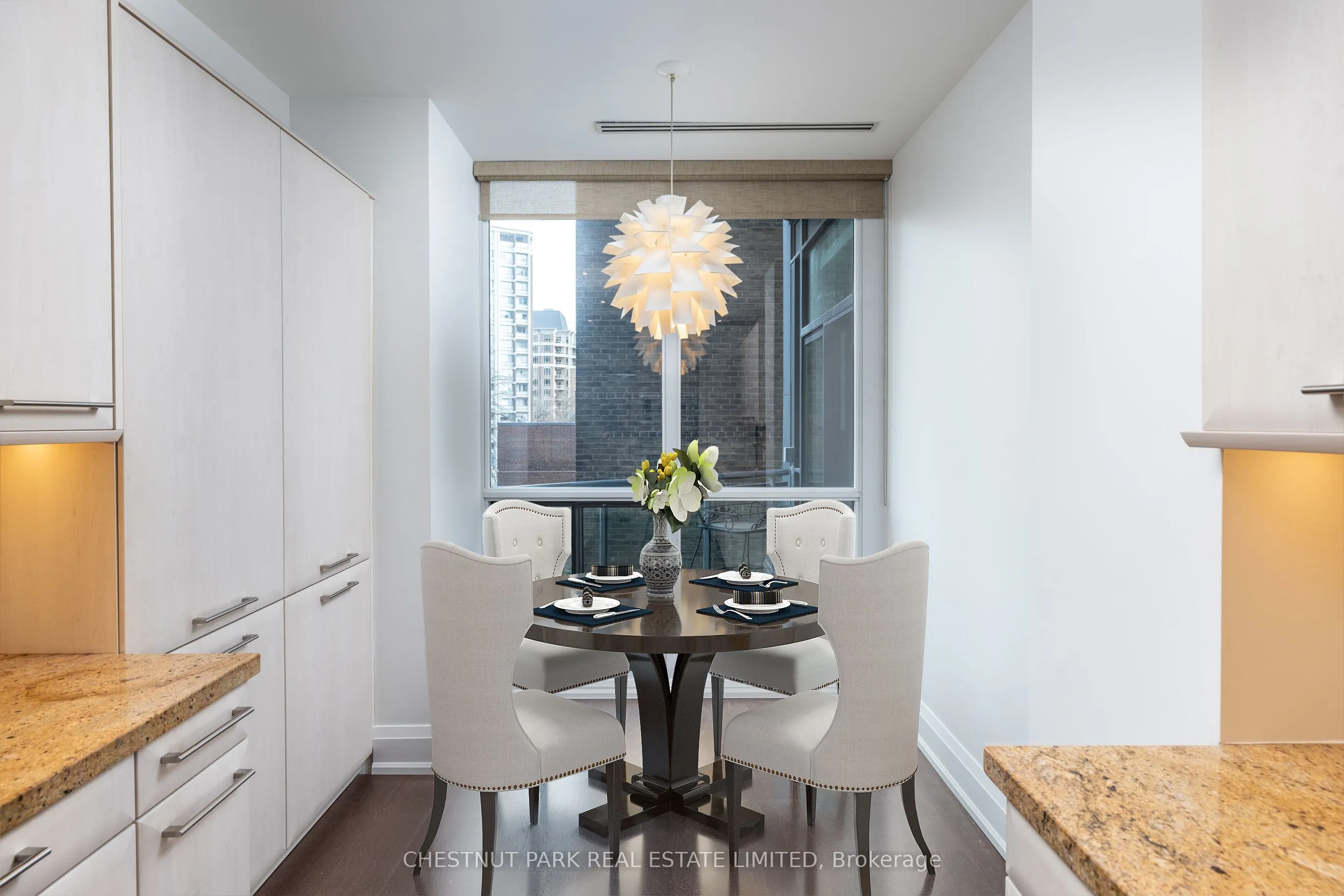 112 St Clair Avenue W, #403