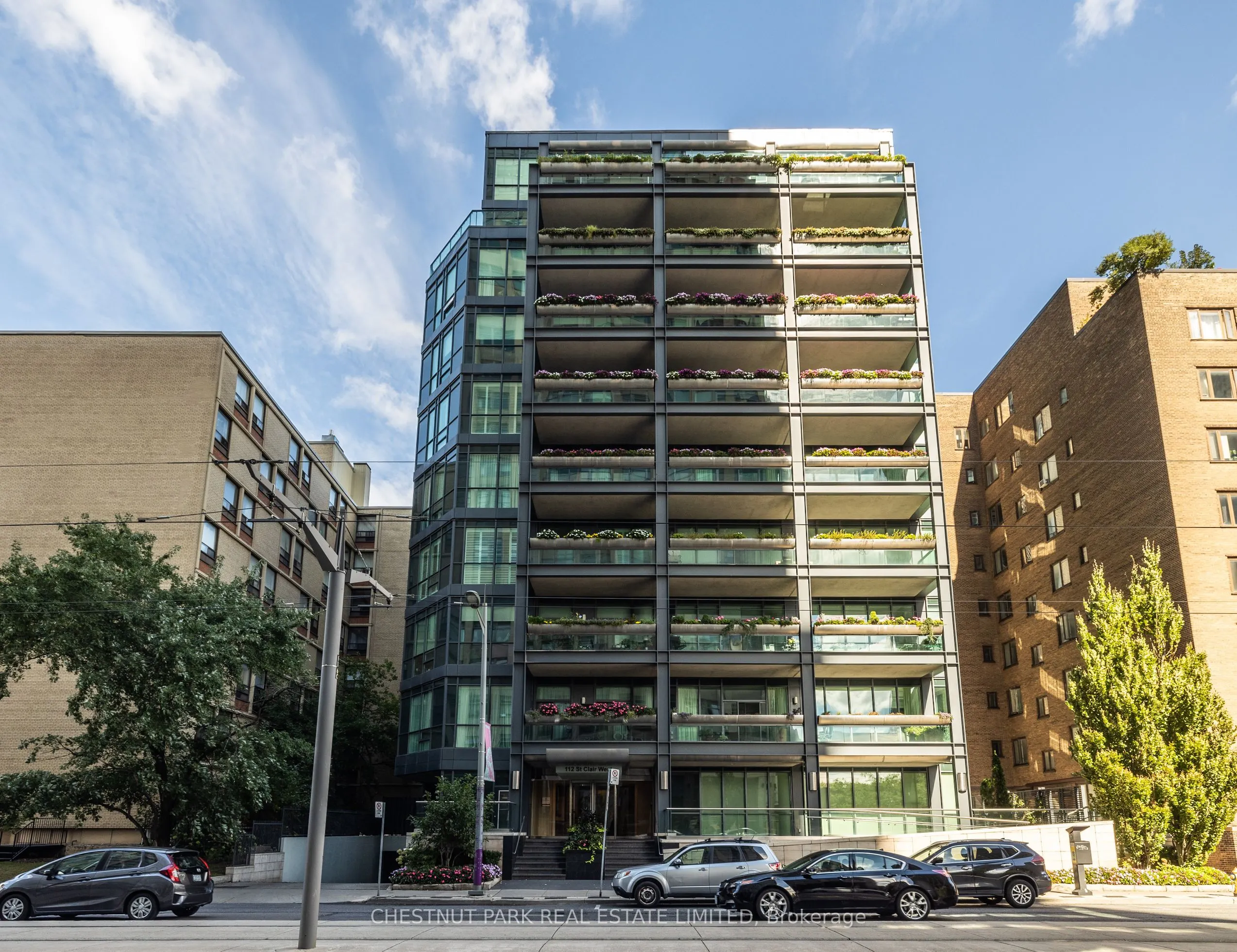 112 St Clair Avenue W, #403