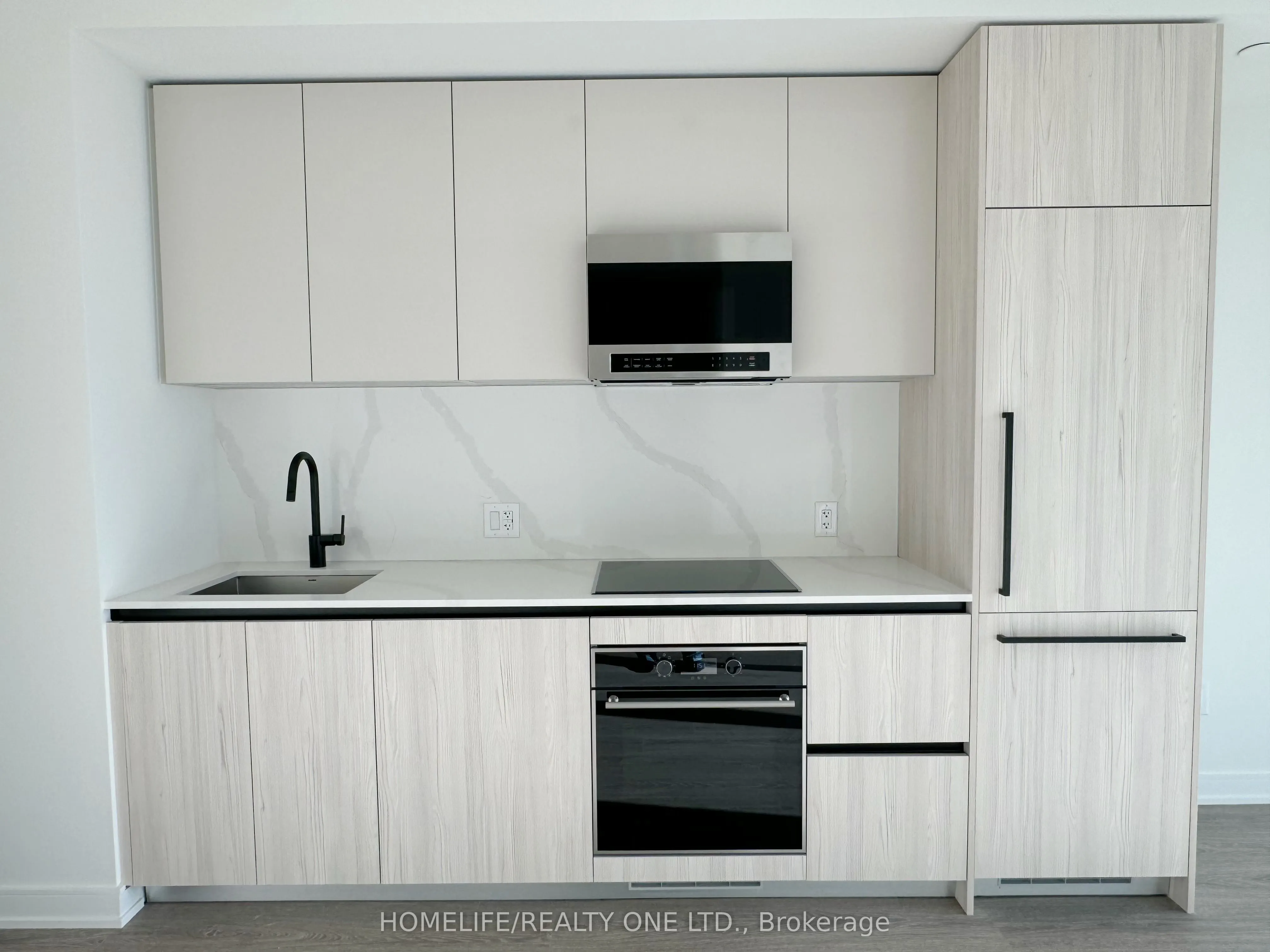 117 Broadway Avenue, #1111