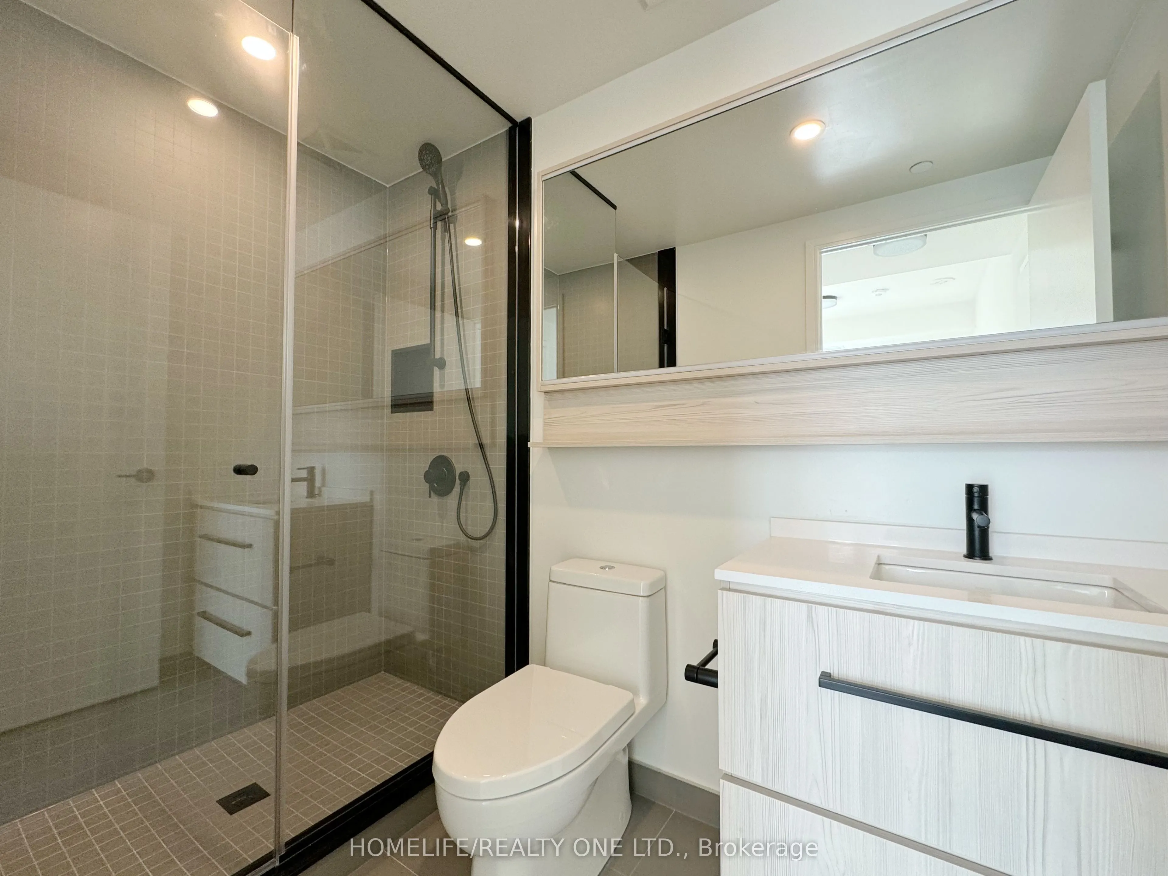 117 Broadway Avenue, #1111