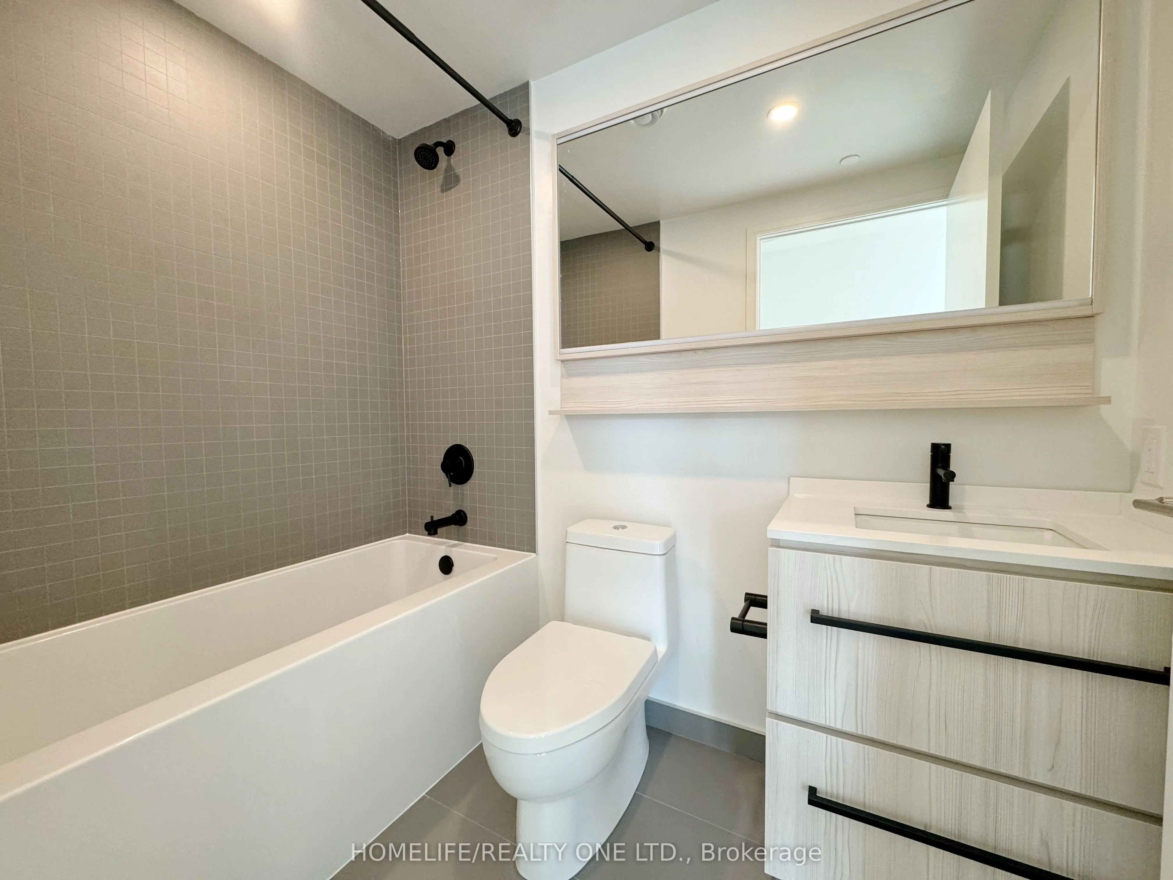 117 Broadway Avenue, #1111