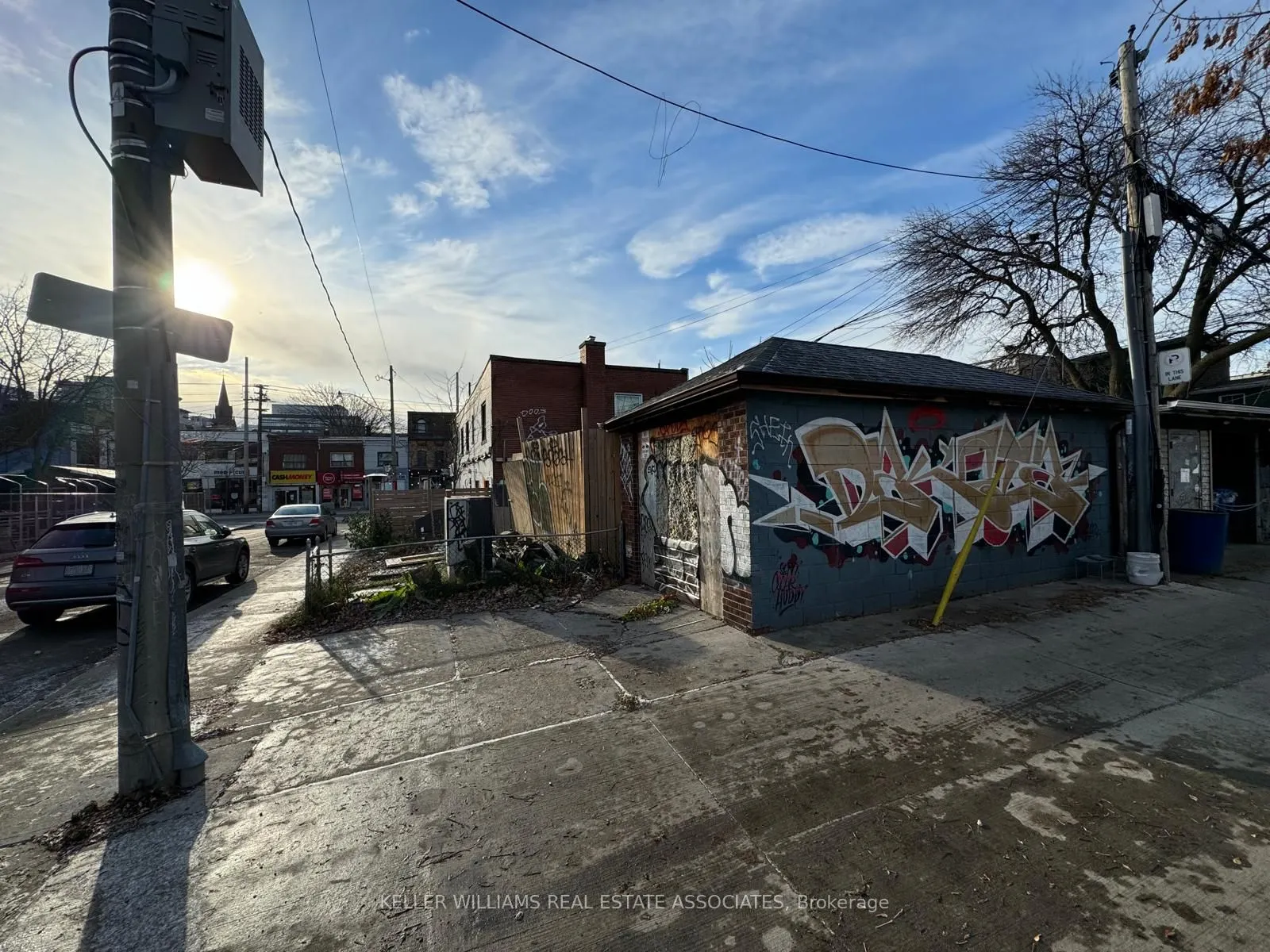 6 Markham Street, #(rear)