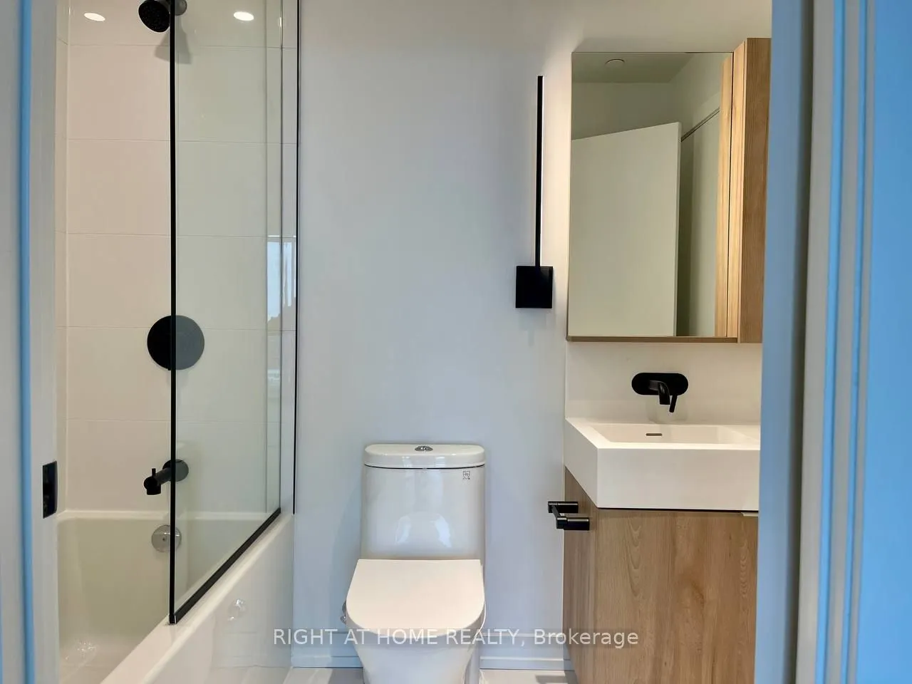 127 Broadway Avenue, #2411S