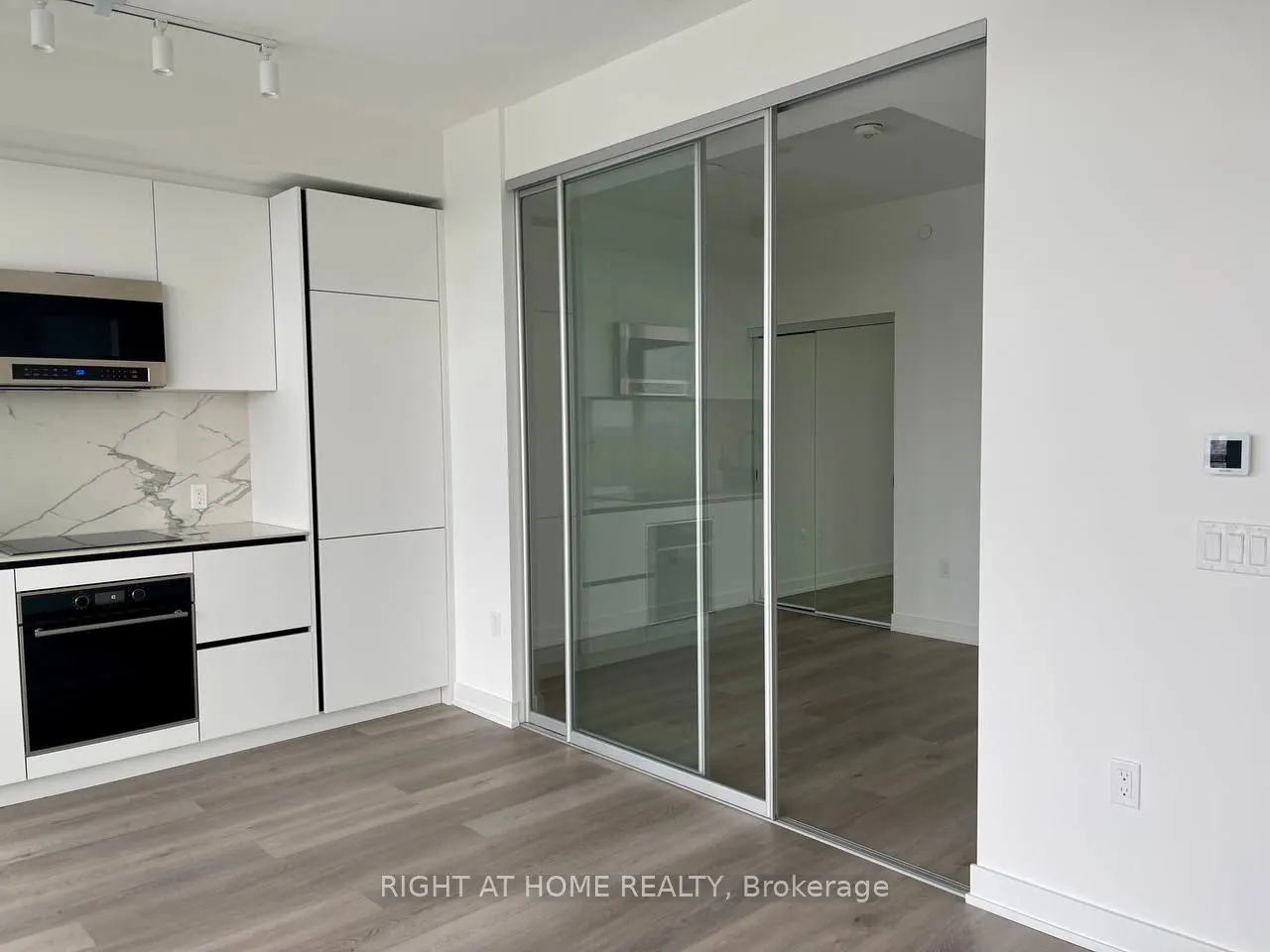127 Broadway Avenue, #2411S