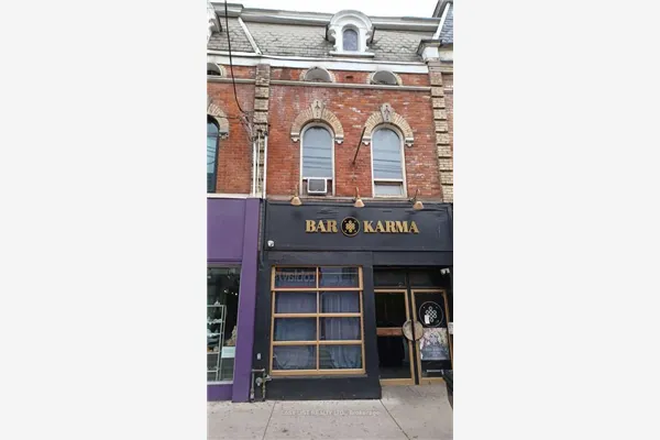 512 Queen Street W
