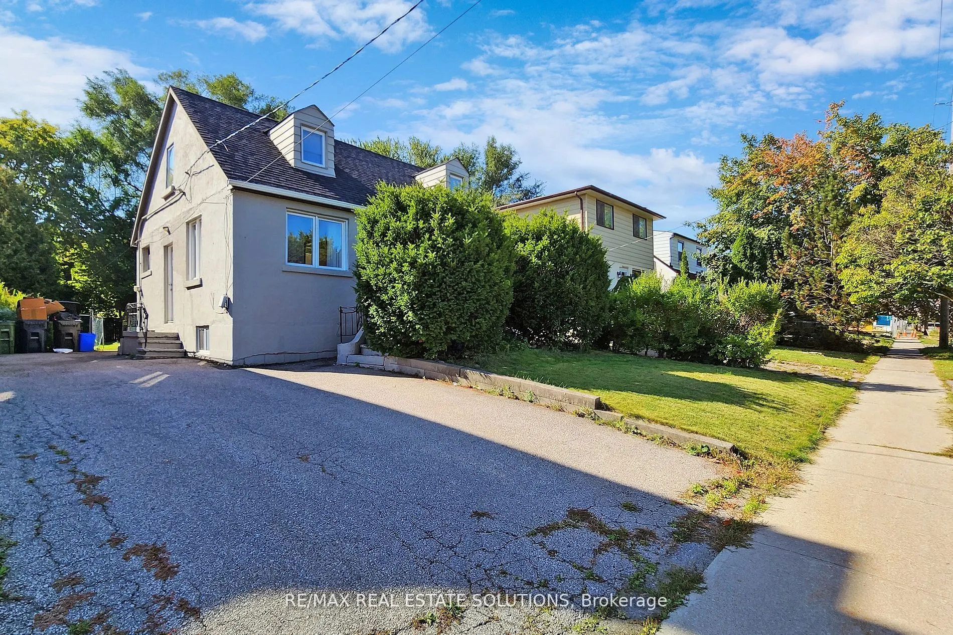 85 Ranee Avenue