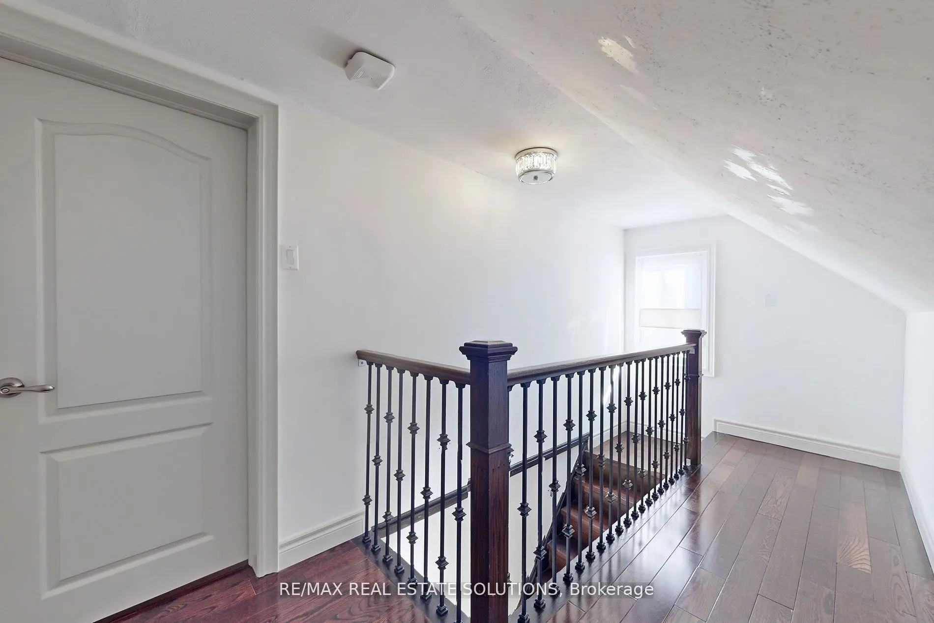 85 Ranee Avenue