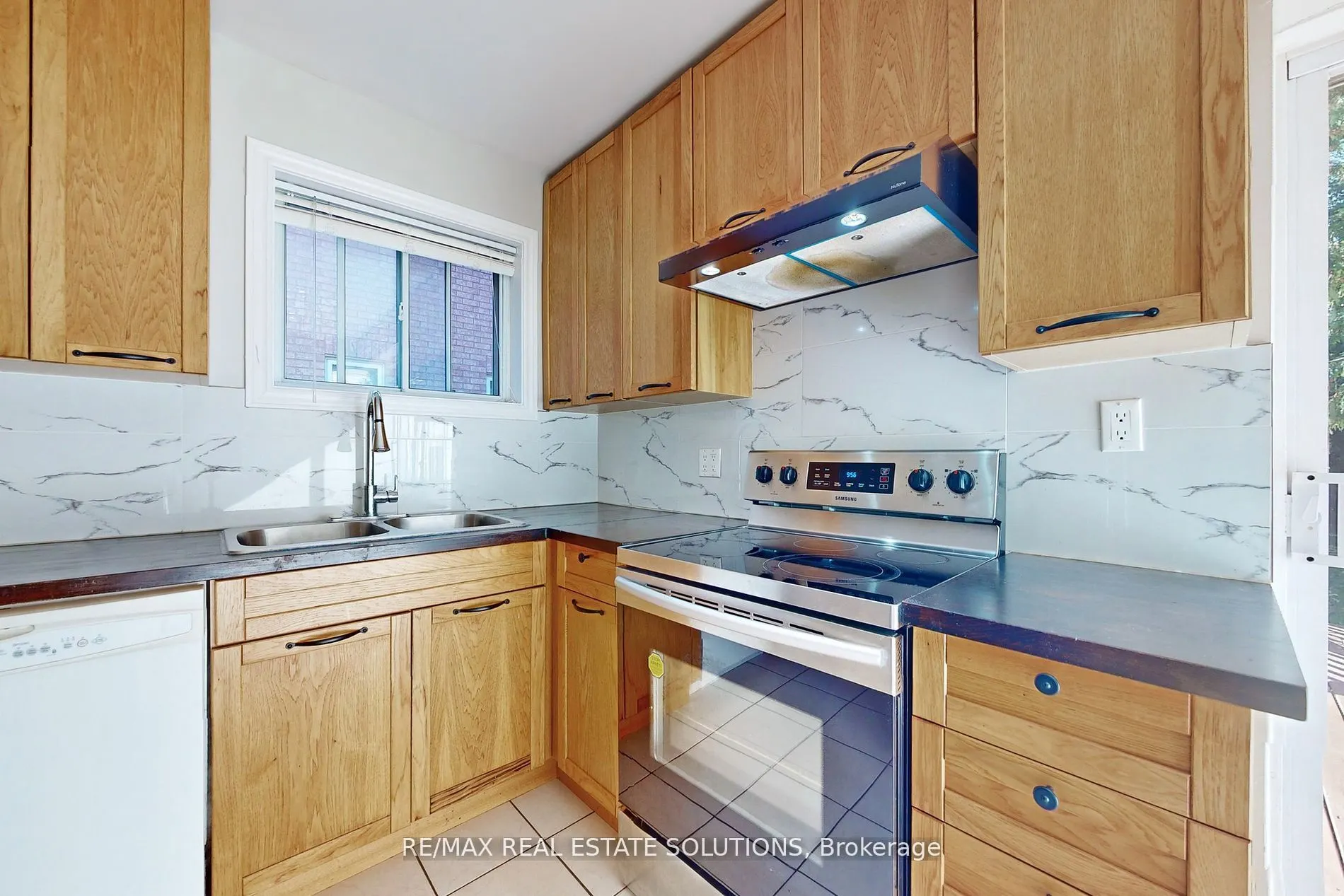 85 Ranee Avenue