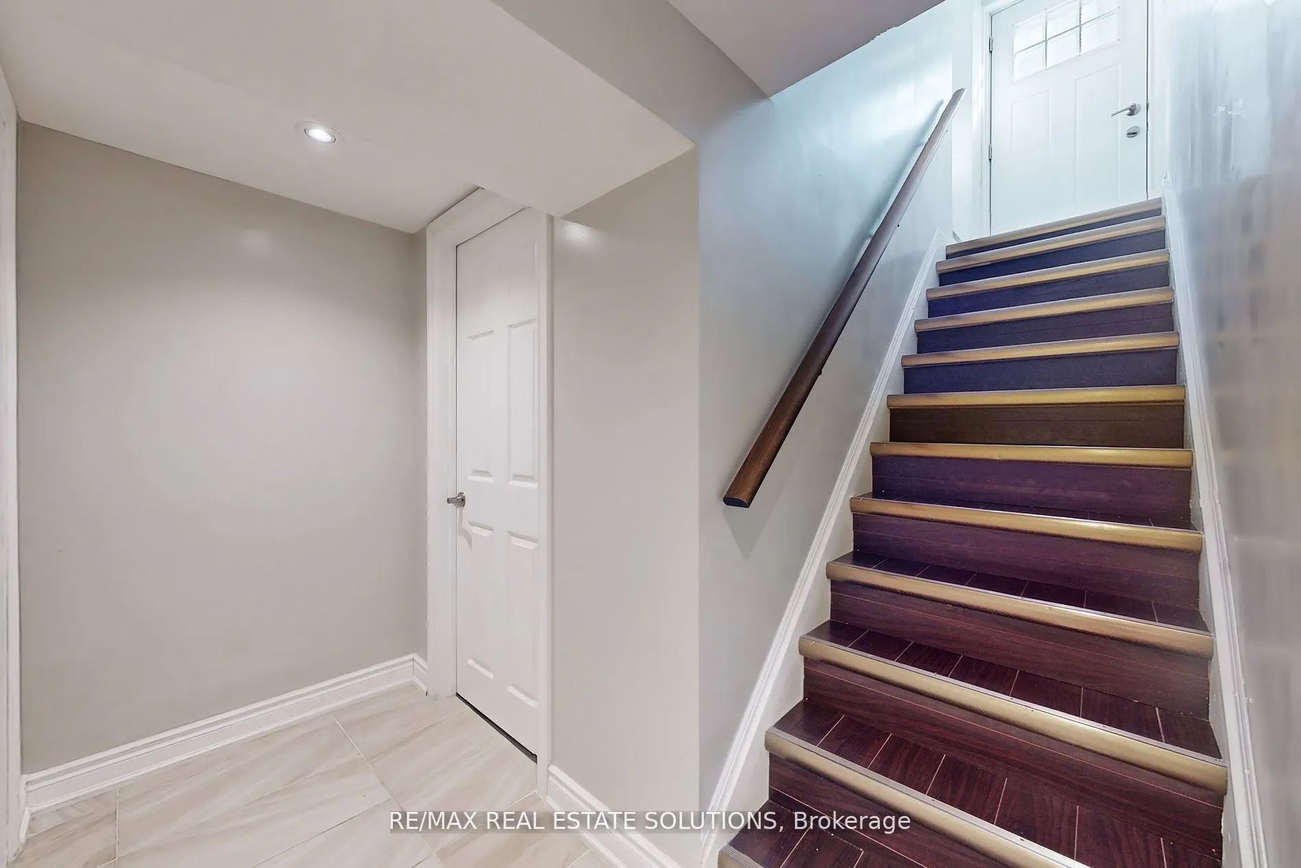 85 Ranee Avenue