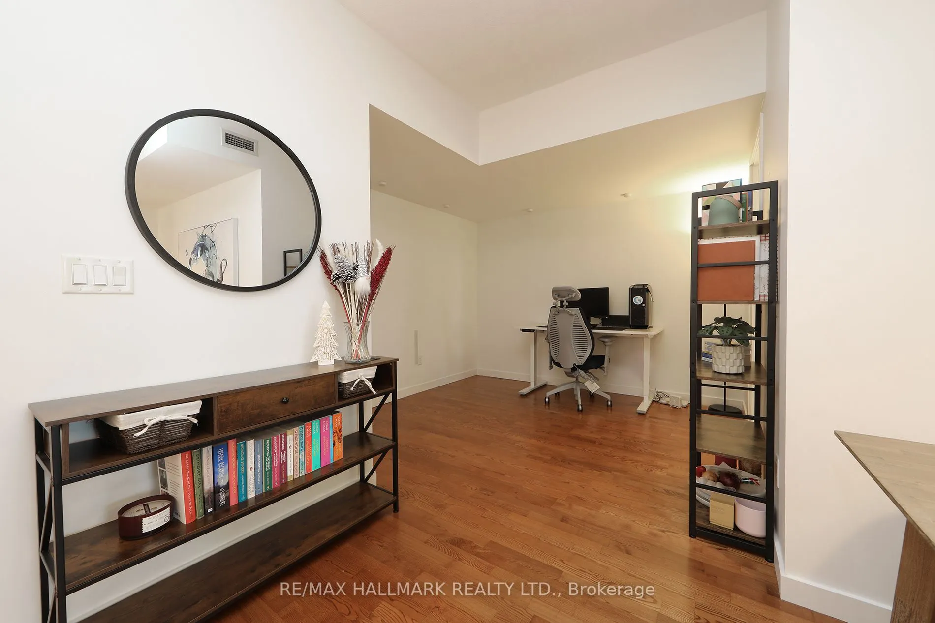 285 Mutual Street #2201