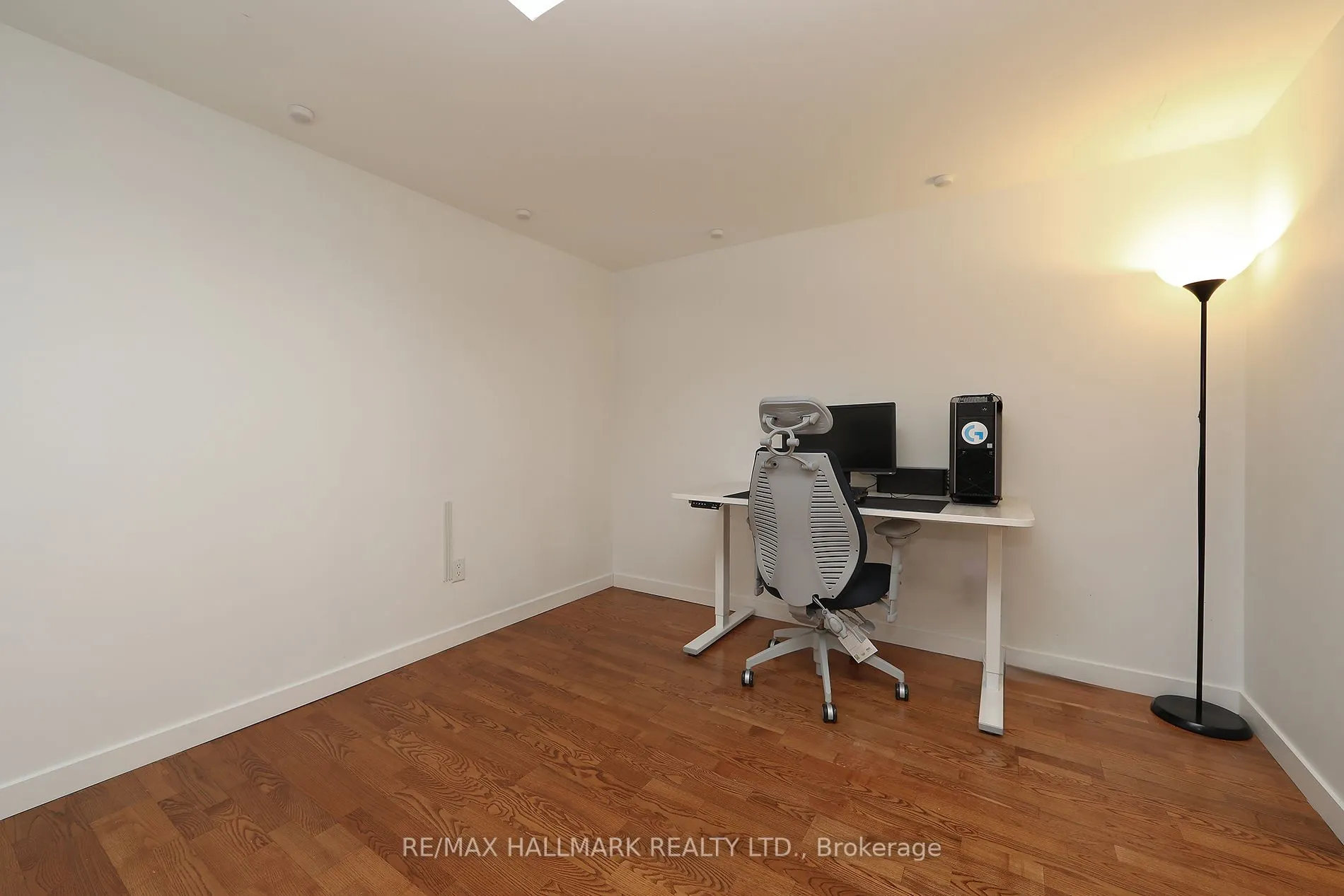 285 Mutual Street #2201