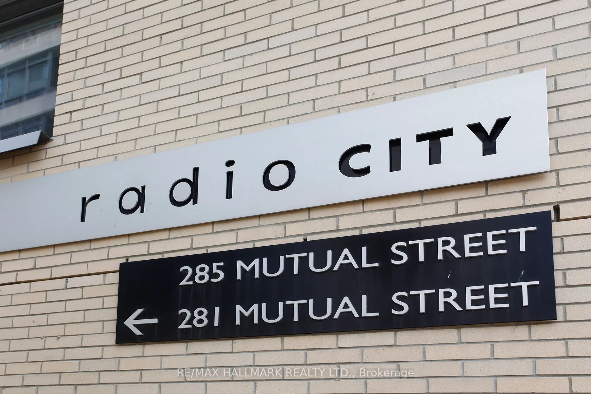 285 Mutual Street #2201