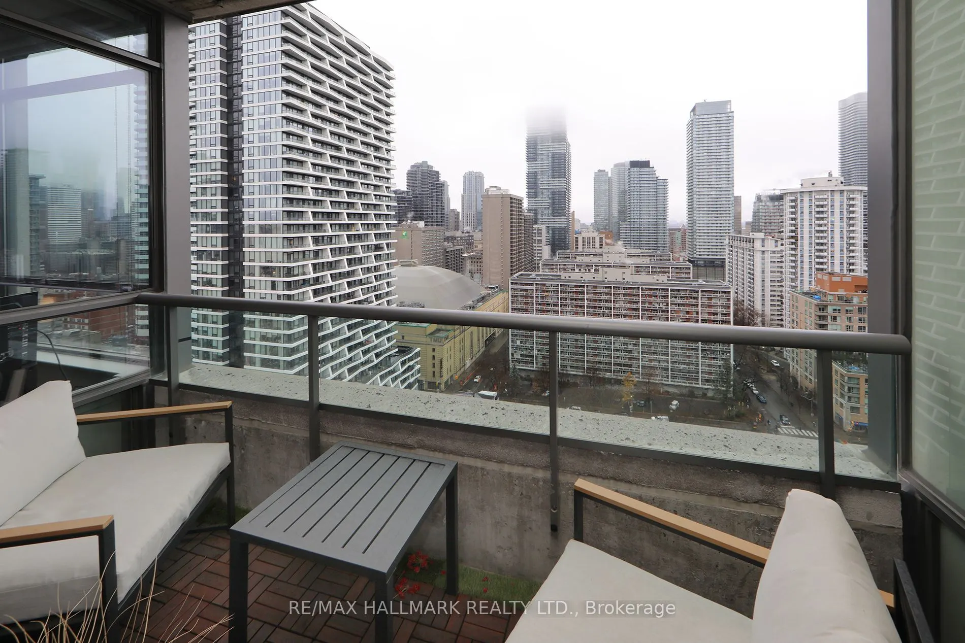 285 Mutual Street #2201