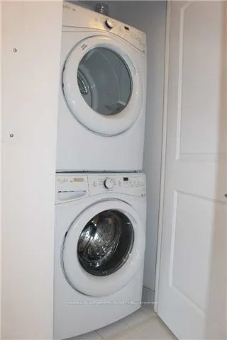 68 Merton Street, #204