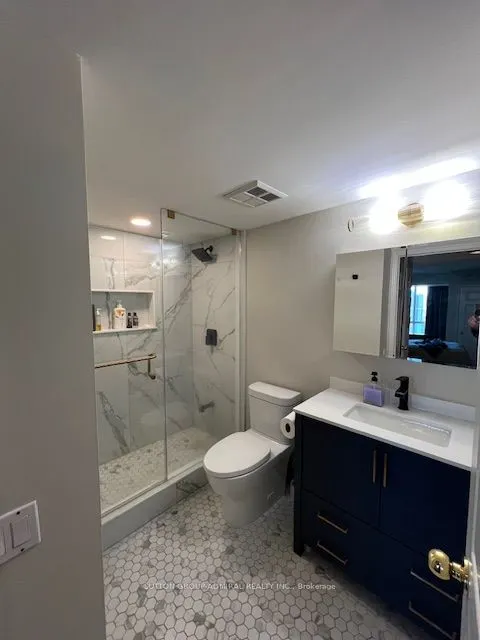 2 Covington Road E, #602