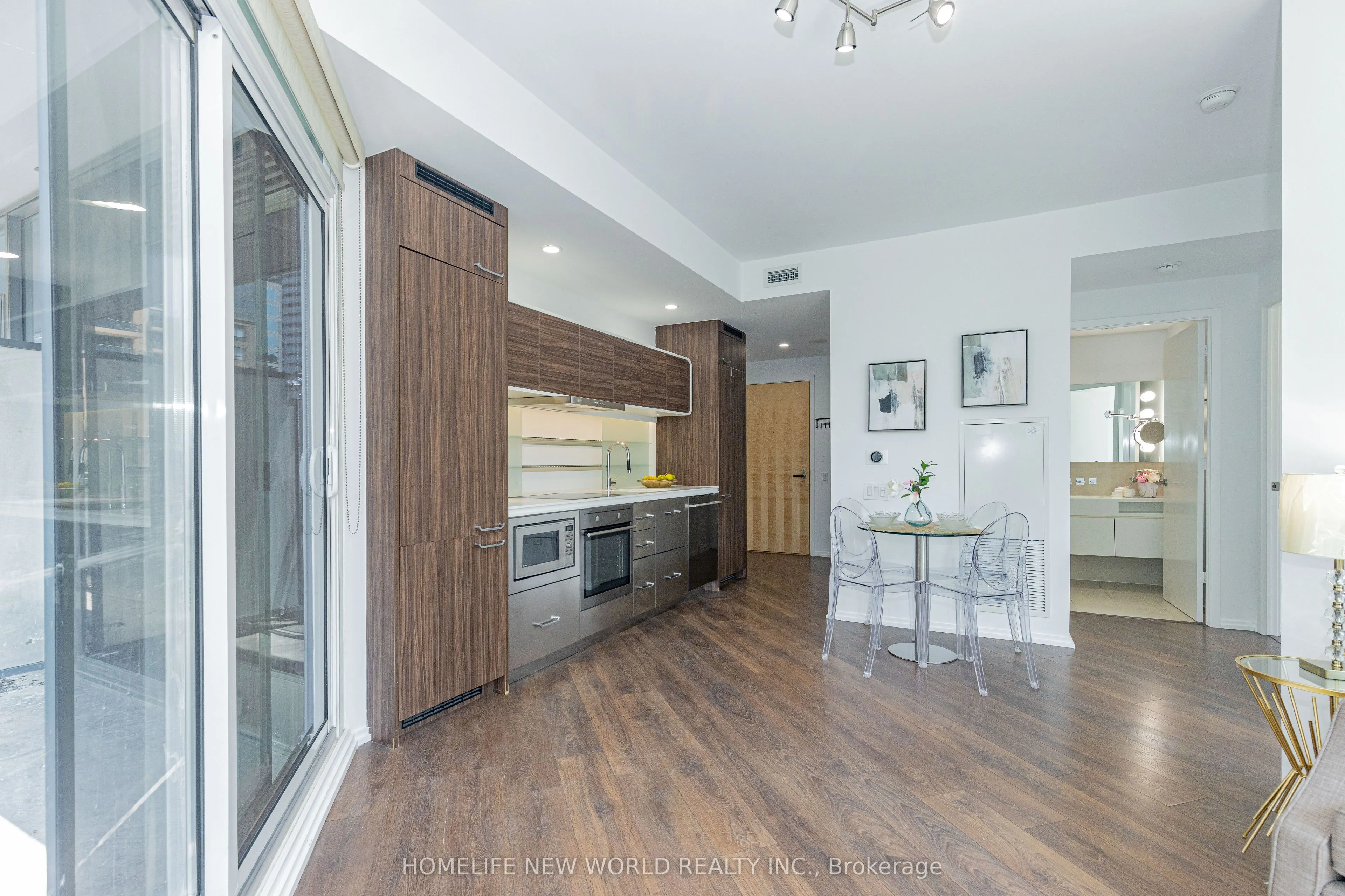 45 Charles Street E, #1002