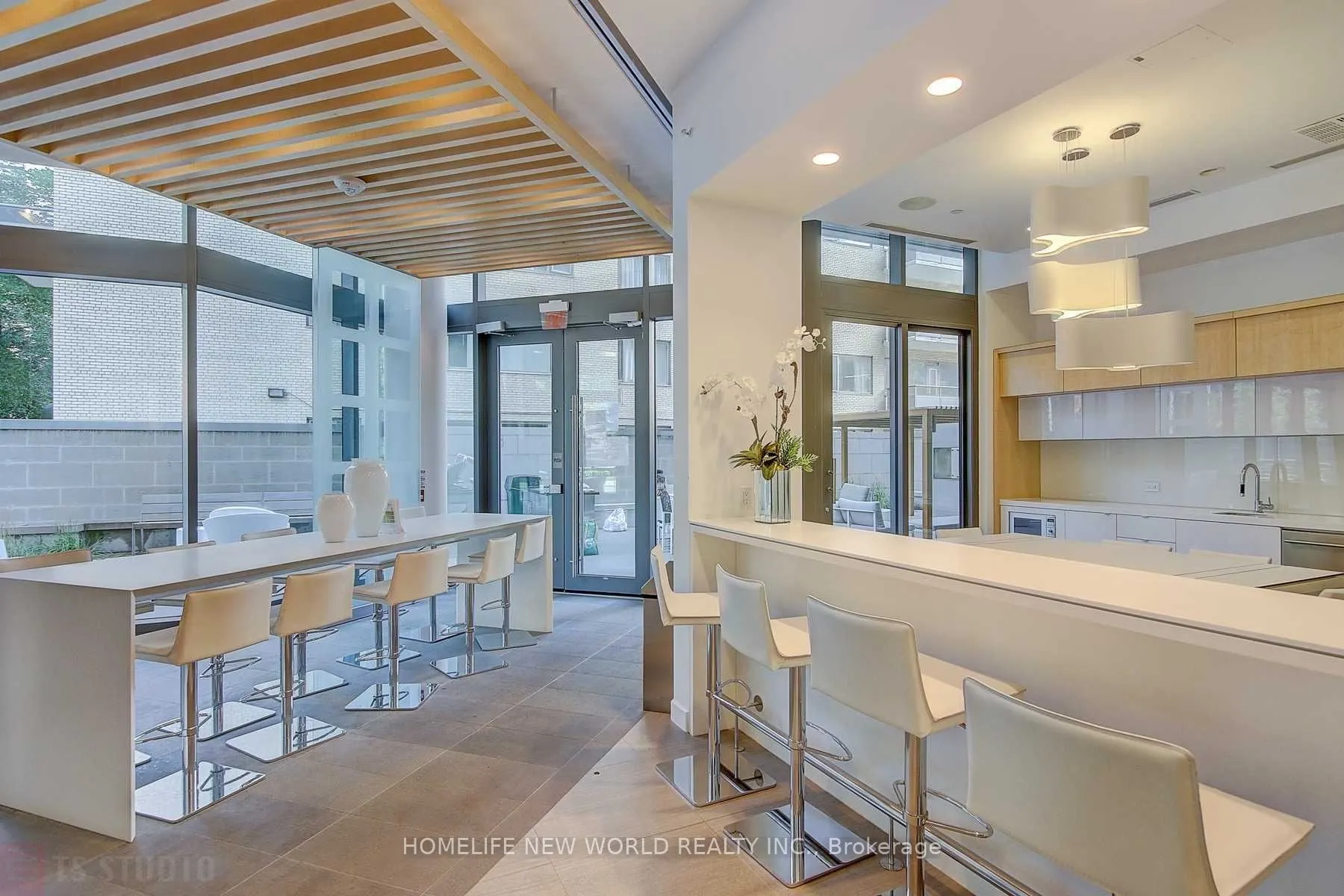 45 Charles Street E, #1002