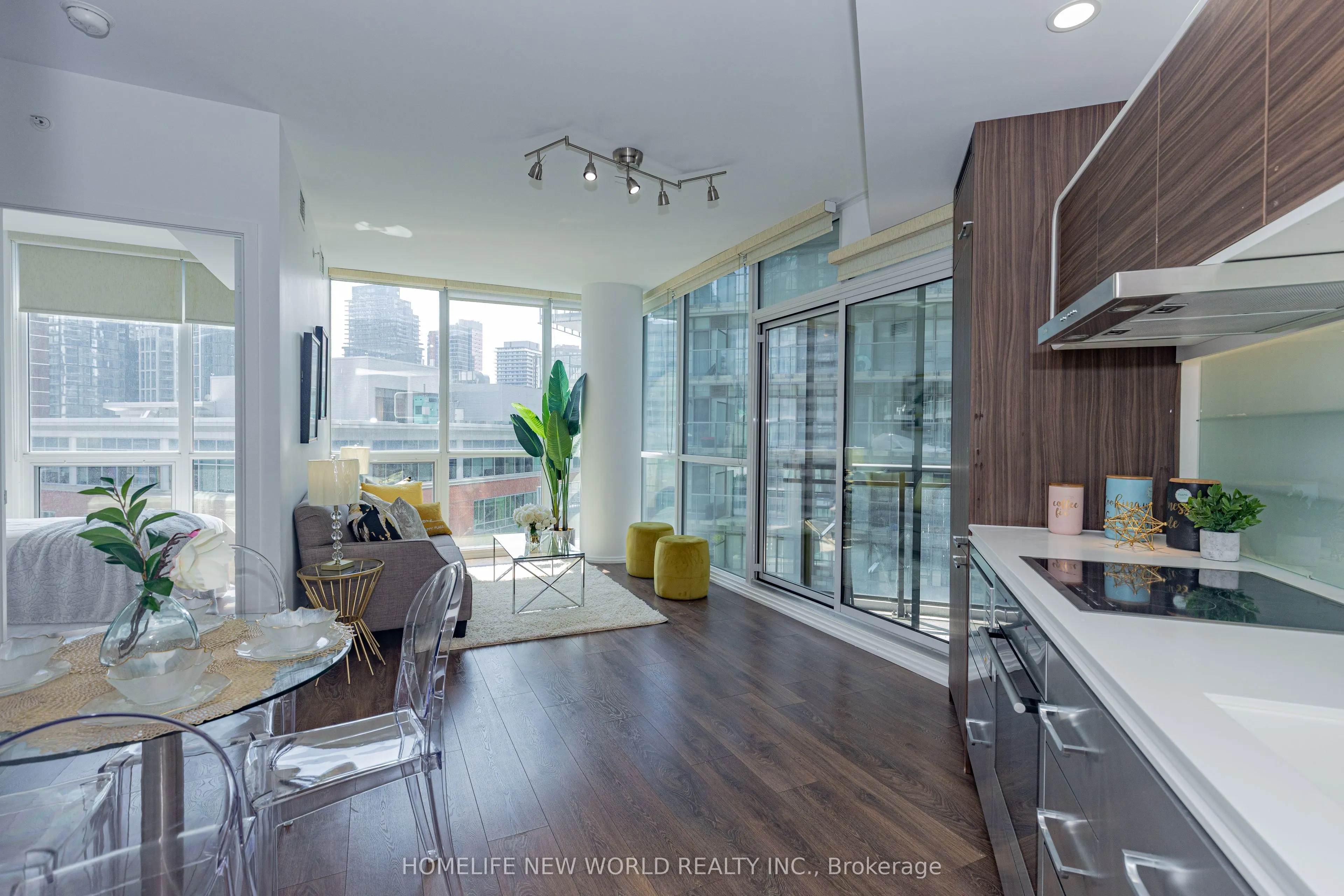 45 Charles Street E, #1002