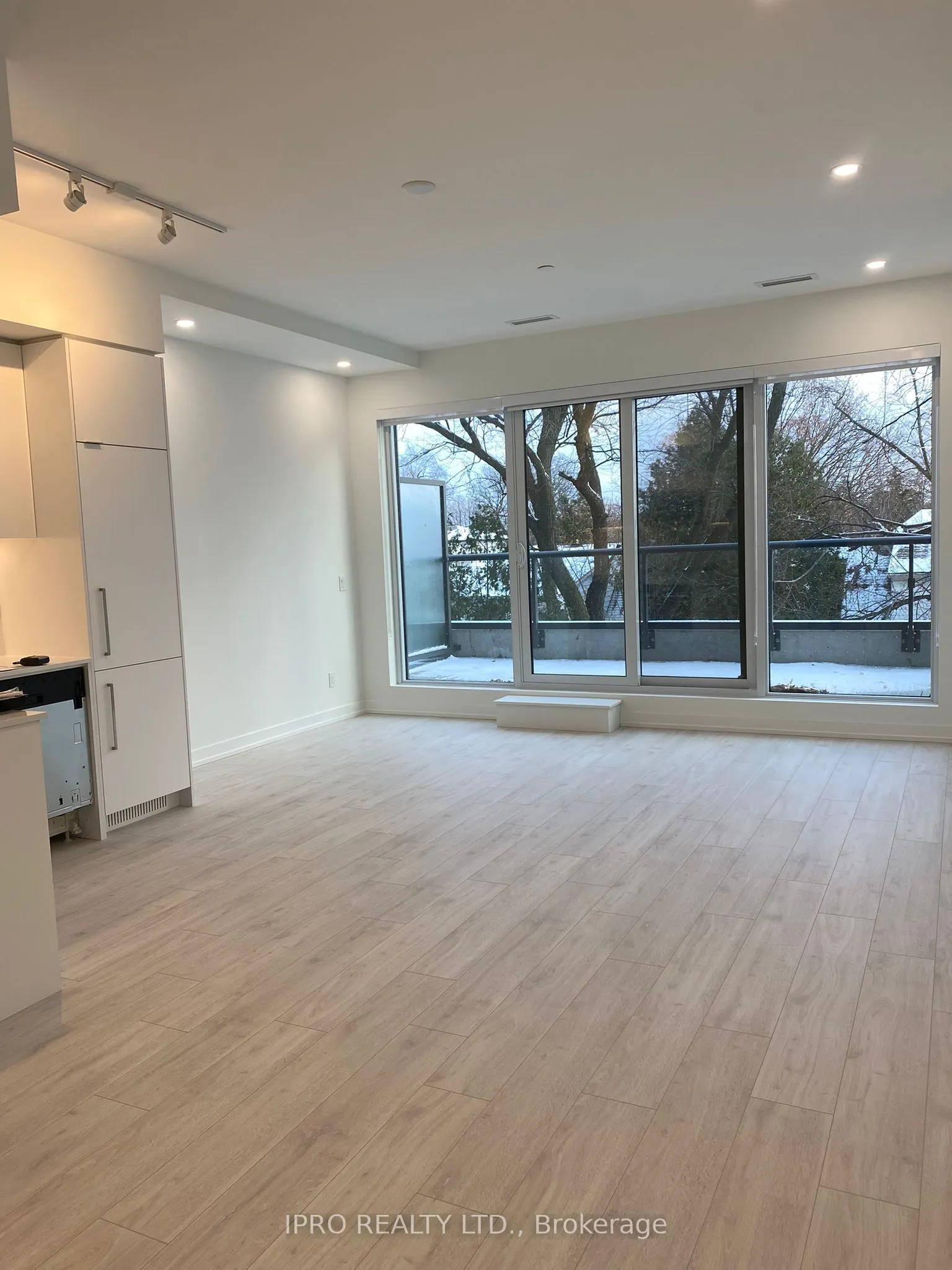 181 Sheppard Avenue #222